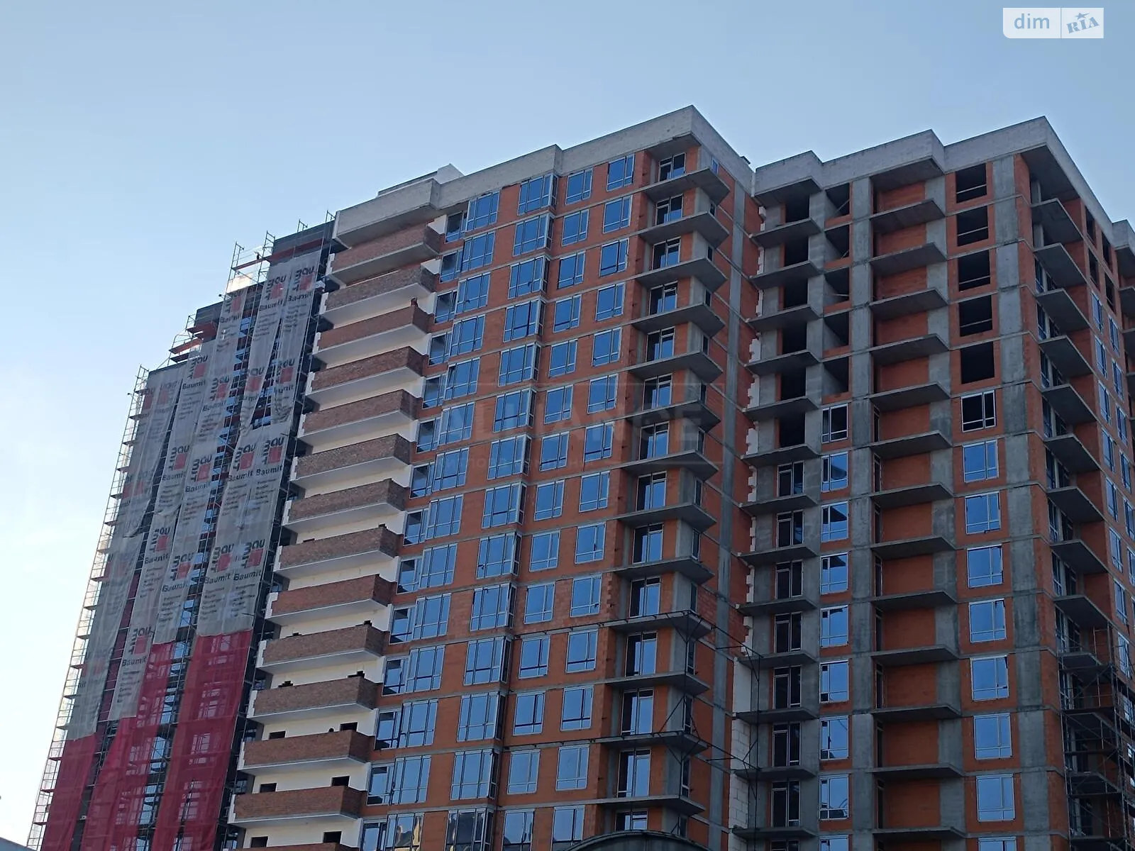 Продается 1-комнатная квартира 39 кв. м в Ивано-Франковске, ул. Хриплинская - фото 1