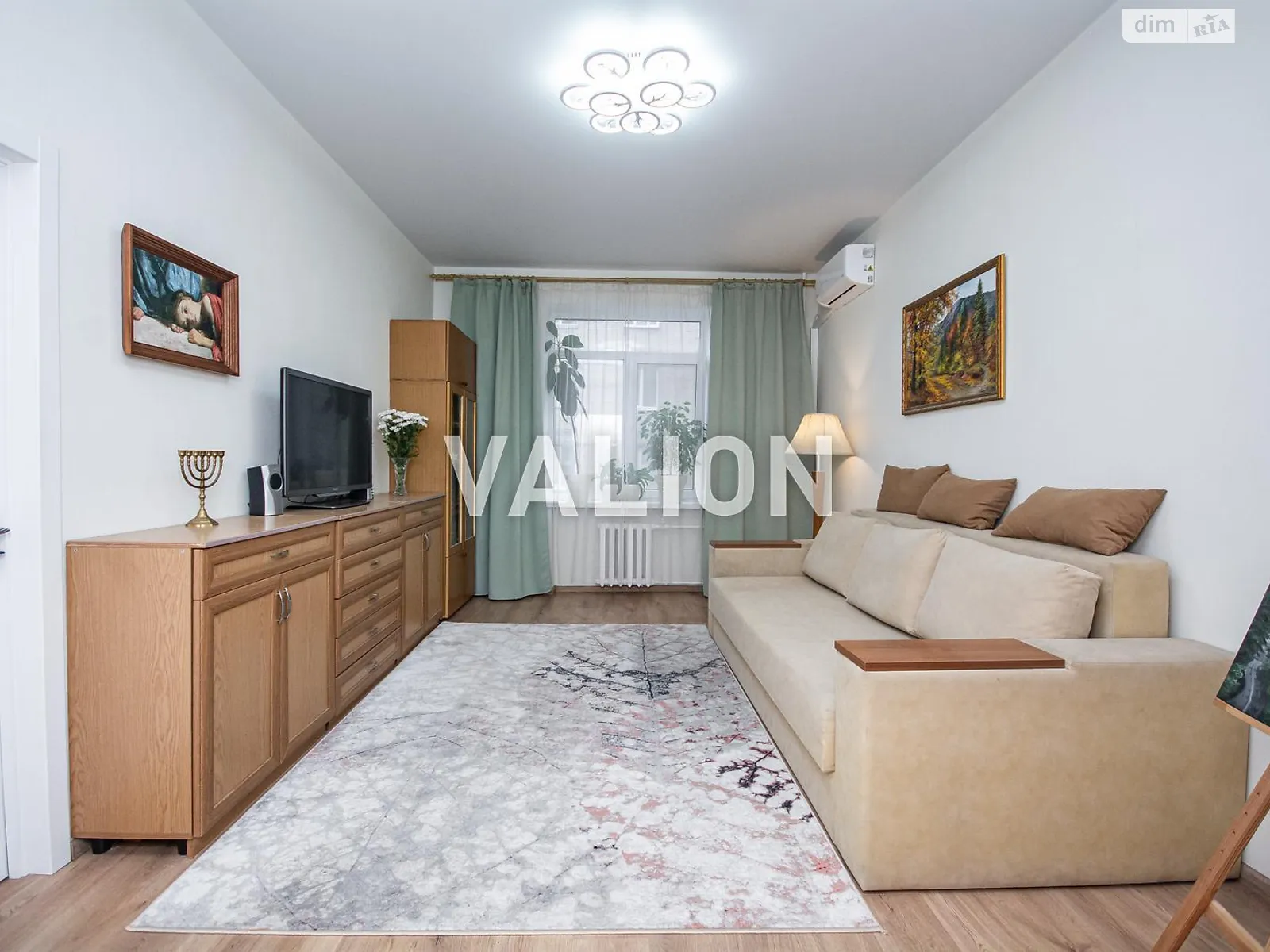Продается 3-комнатная квартира 83.4 кв. м в Киеве, ул. Ивана Светличного(Петровского), 6 - фото 1