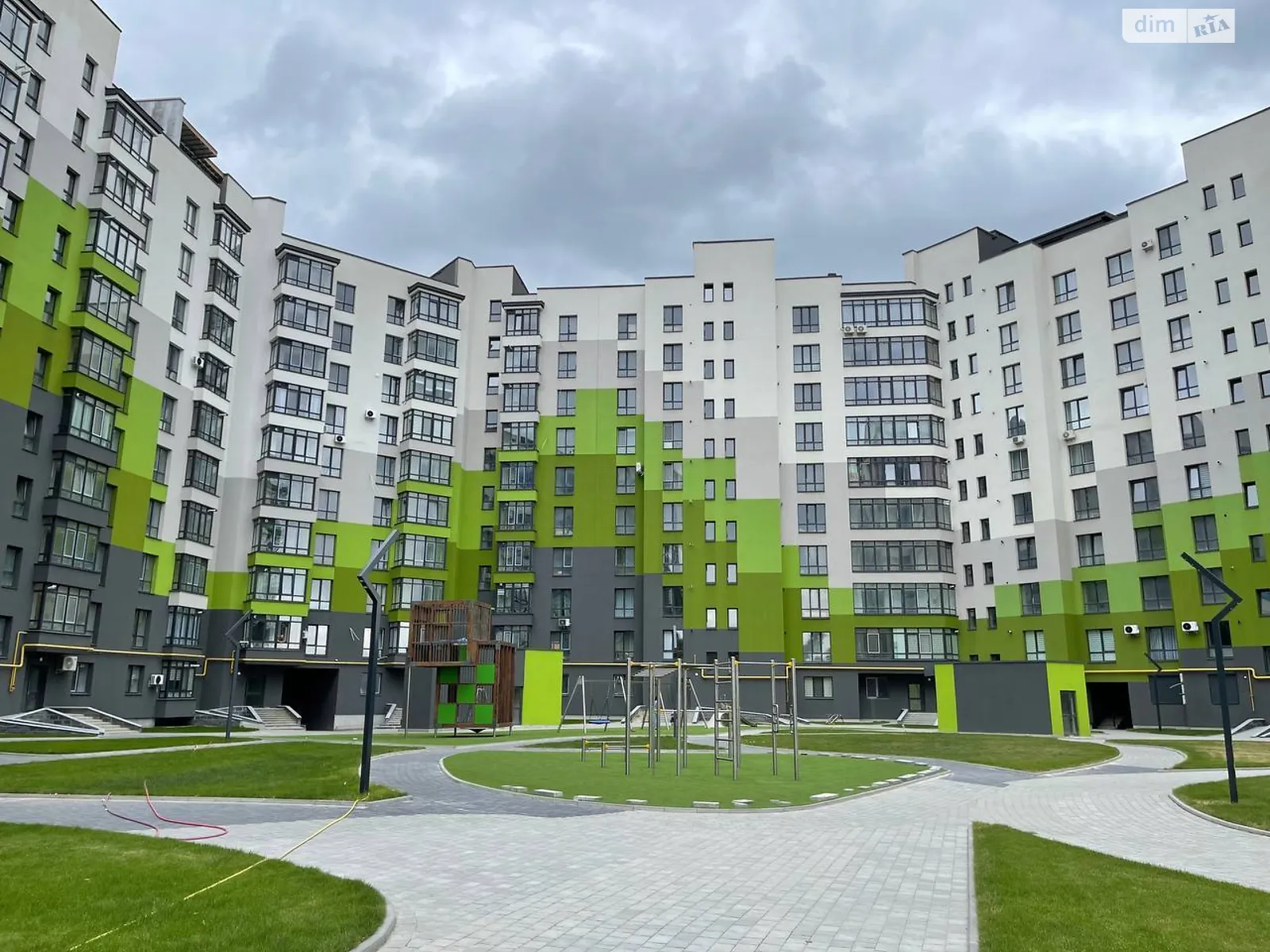 Продается 1-комнатная квартира 48 кв. м в Ивано-Франковске, ул. Гетьмана Ивана Мазепы, 168 корпус 1 - фото 1