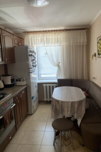 Сниму квартиру в Чигирине долгосрочно