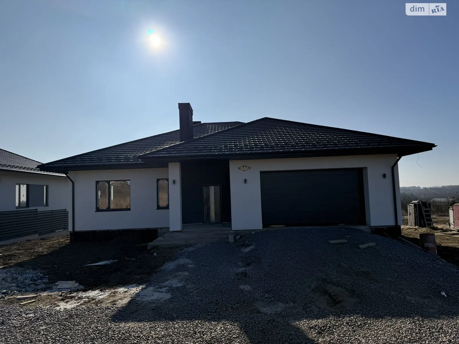 Продається одноповерховий будинок 194 кв. м з ділянкою, цена: 265000 $ - фото 1