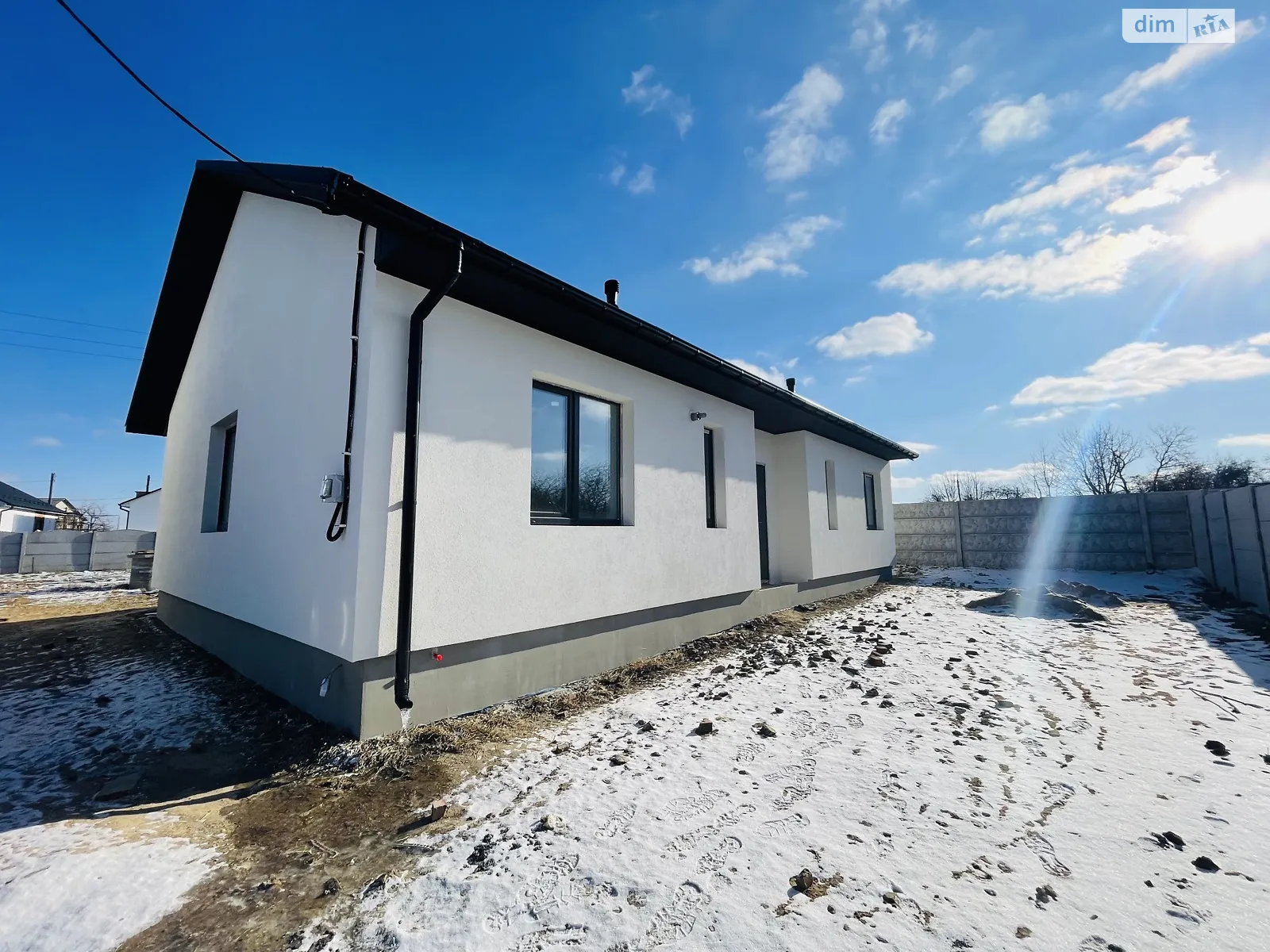 Продається одноповерховий будинок 110 кв. м з каміном, цена: 72000 $ - фото 1