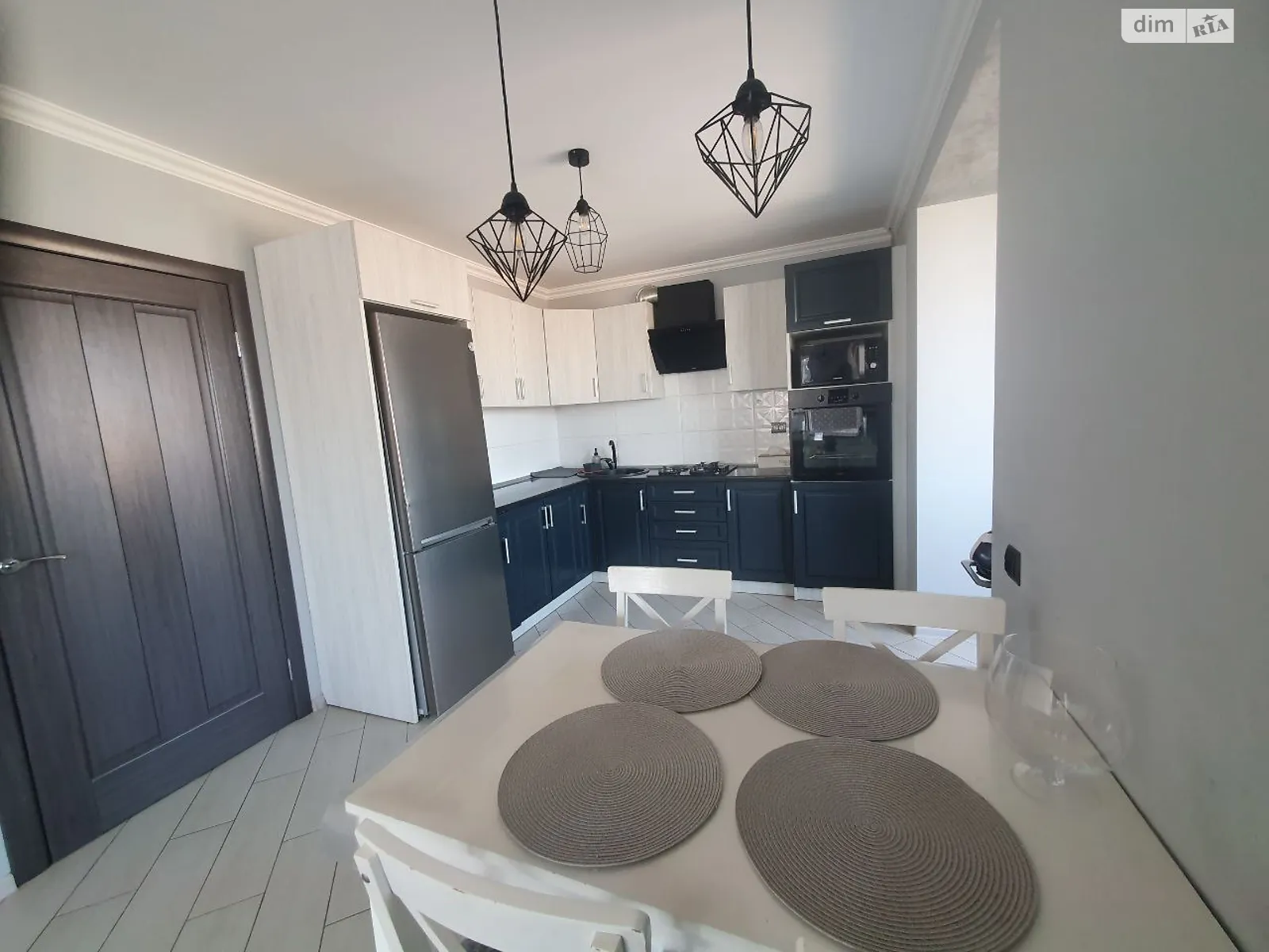 1-комнатная квартира 53.3 кв. м в Тернополе, цена: 60000 $ - фото 1