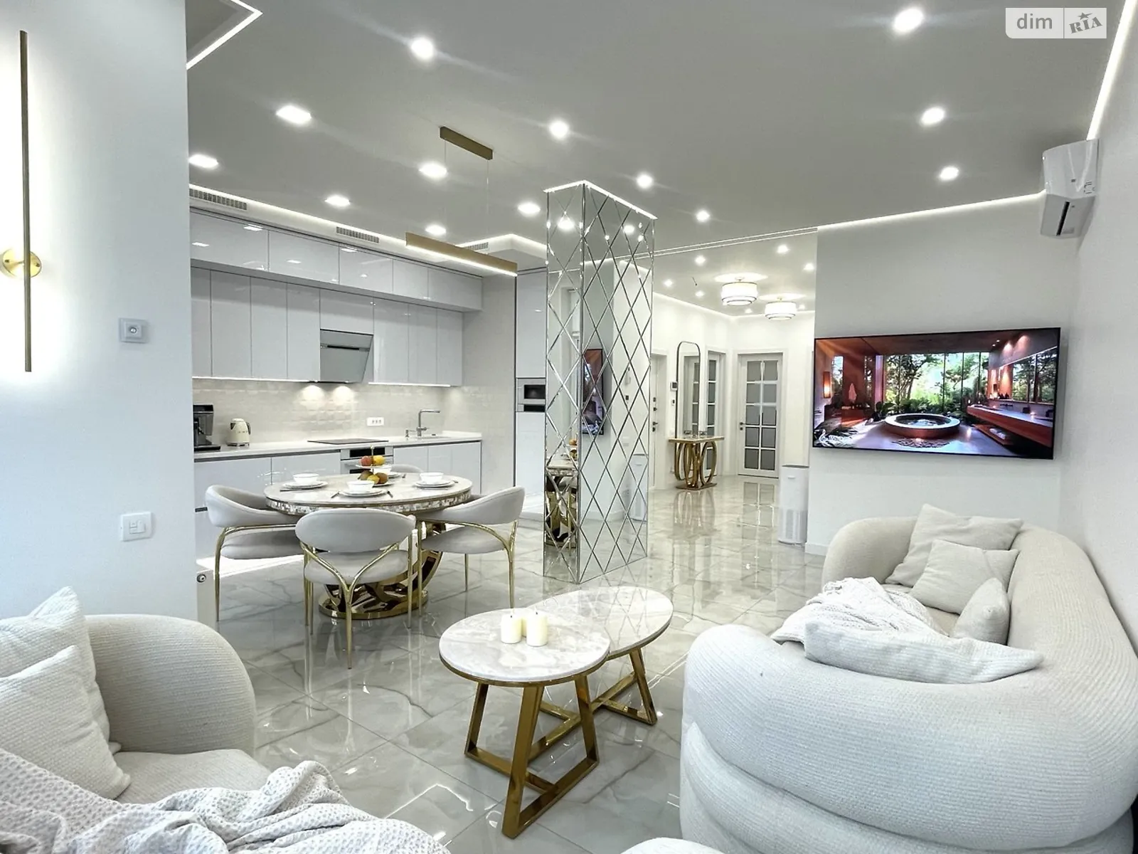 Продается 3-комнатная квартира 115 кв. м в Одессе, пер. Курортный, 1А - фото 1