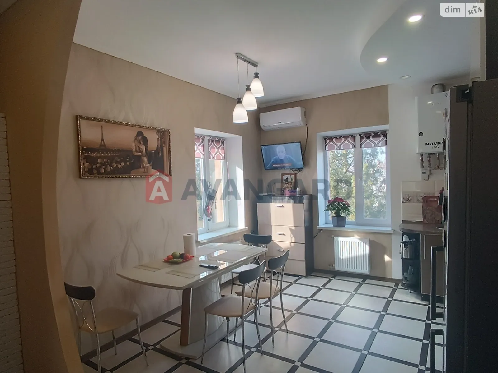 Продается одноэтажный дом 81 кв. м с гаражом, цена: 42000 $ - фото 1