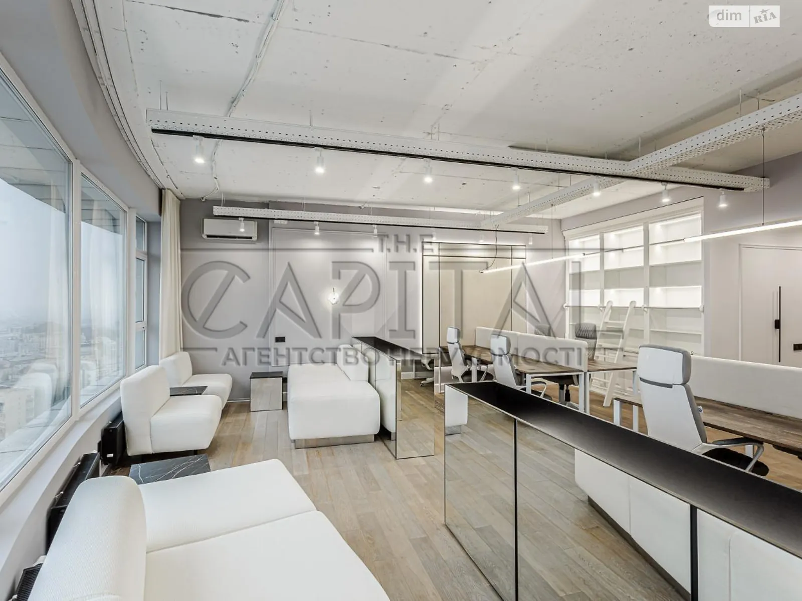 Продается офис 260 кв. м в бизнес-центре, цена: 890000 $ - фото 1