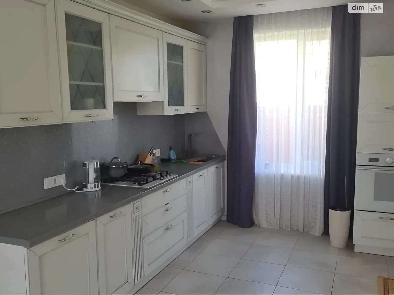 Продается дом на 2 этажа 100 кв. м с гаражом, цена: 150000 $ - фото 1