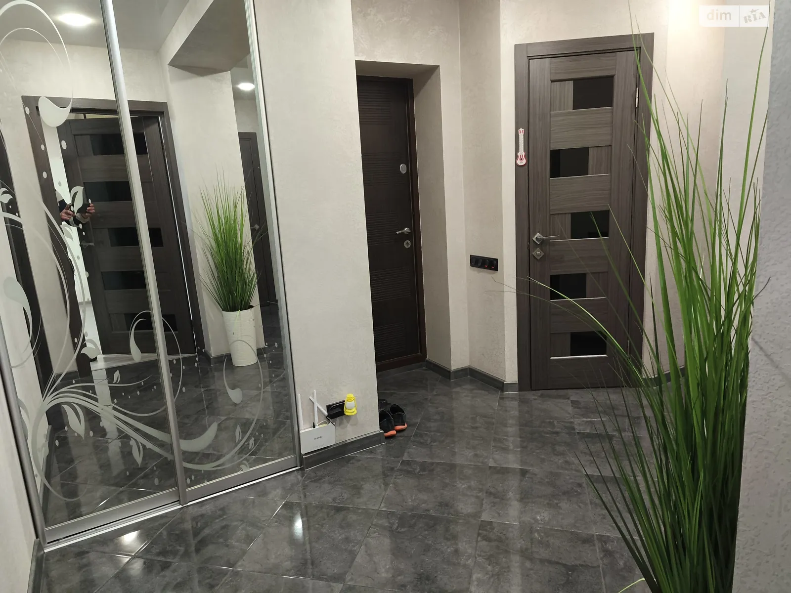 Продается 3-комнатная квартира 79 кв. м в Ивано-Франковске, ул. Национальной Гвардии, 18 - фото 1