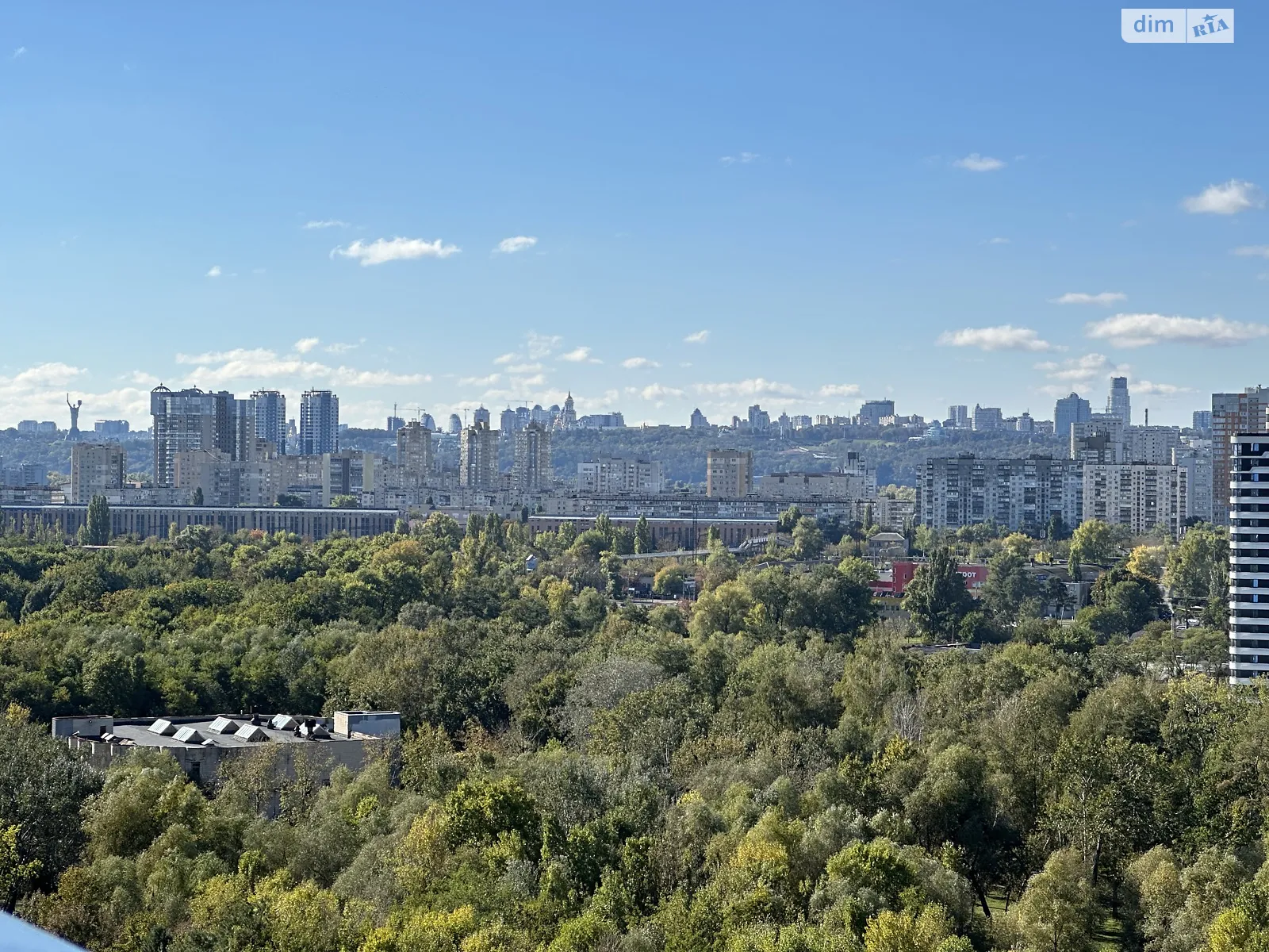Продается 2-комнатная квартира 90 кв. м в Киеве, ул. Князя Романа Мстиславича(Генерала Жмаченко), 22 - фото 1
