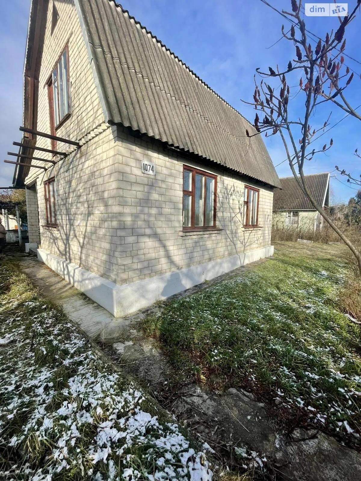 Продается дом на 2 этажа 74.6 кв. м с гаражом, цена: 10900 $ - фото 1