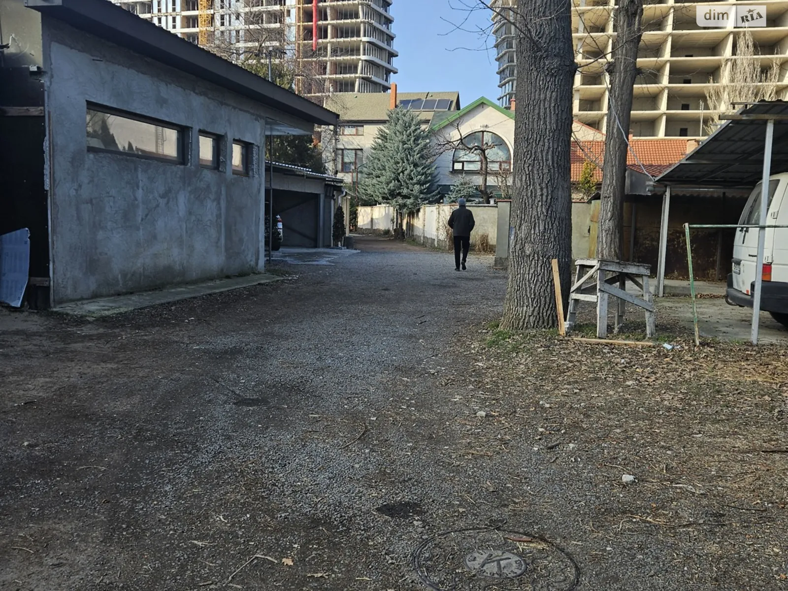 Продається будинок 3 поверховий 243 кв. м з каміном, цена: 210000 $ - фото 1
