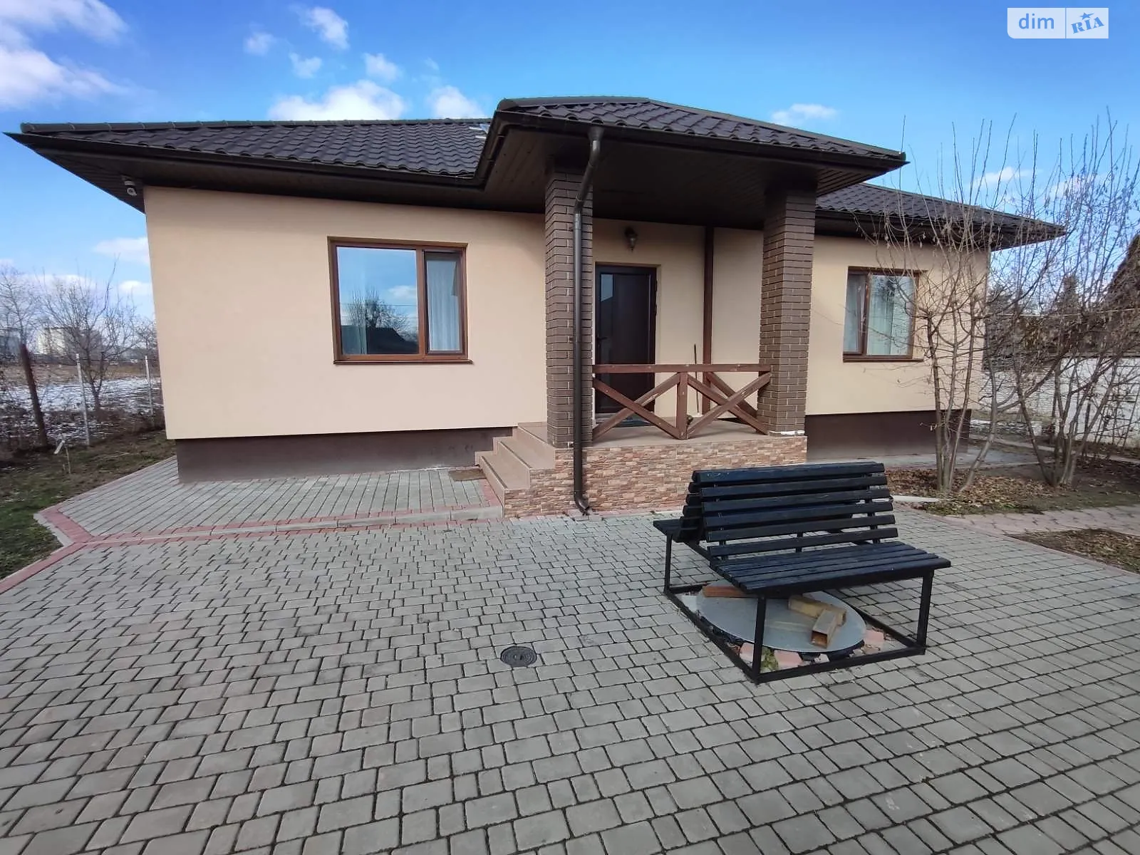 Продається одноповерховий будинок 86.2 кв. м з гаражем, цена: 155000 $ - фото 1