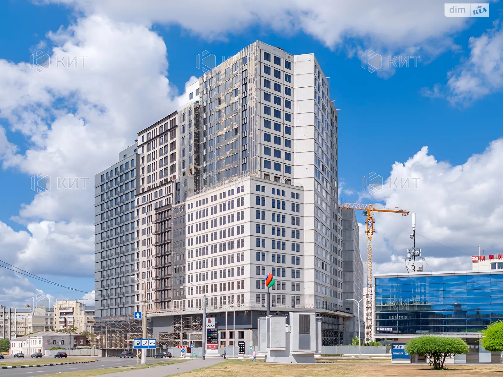 Продается 3-комнатная квартира 104 кв. м в Харькове, просп. Героев Харькова(Московский), 97 - фото 1