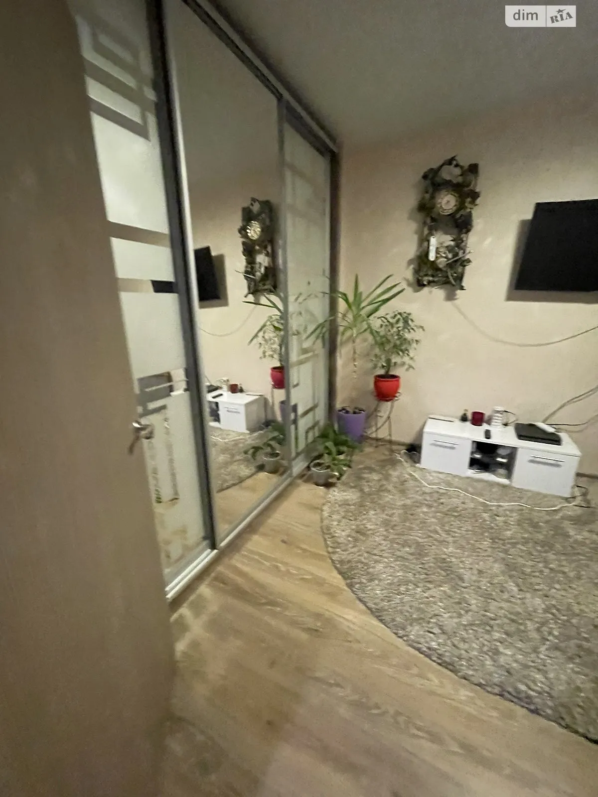 Продается 1-комнатная квартира 33 кв. м в Авангарде, ул. Торговая, 25 - фото 1
