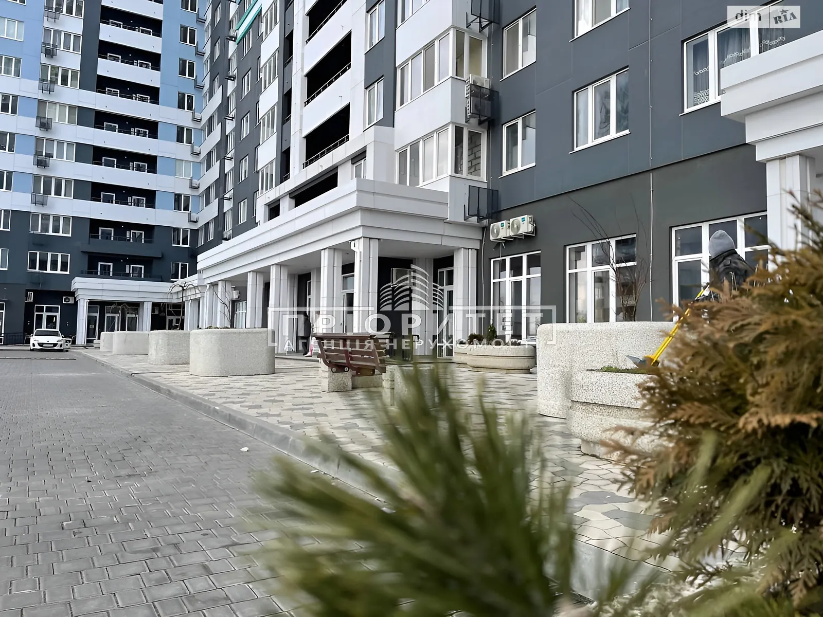 Продается 1-комнатная квартира 49.8 кв. м в Одессе, ул. Варненская - фото 1