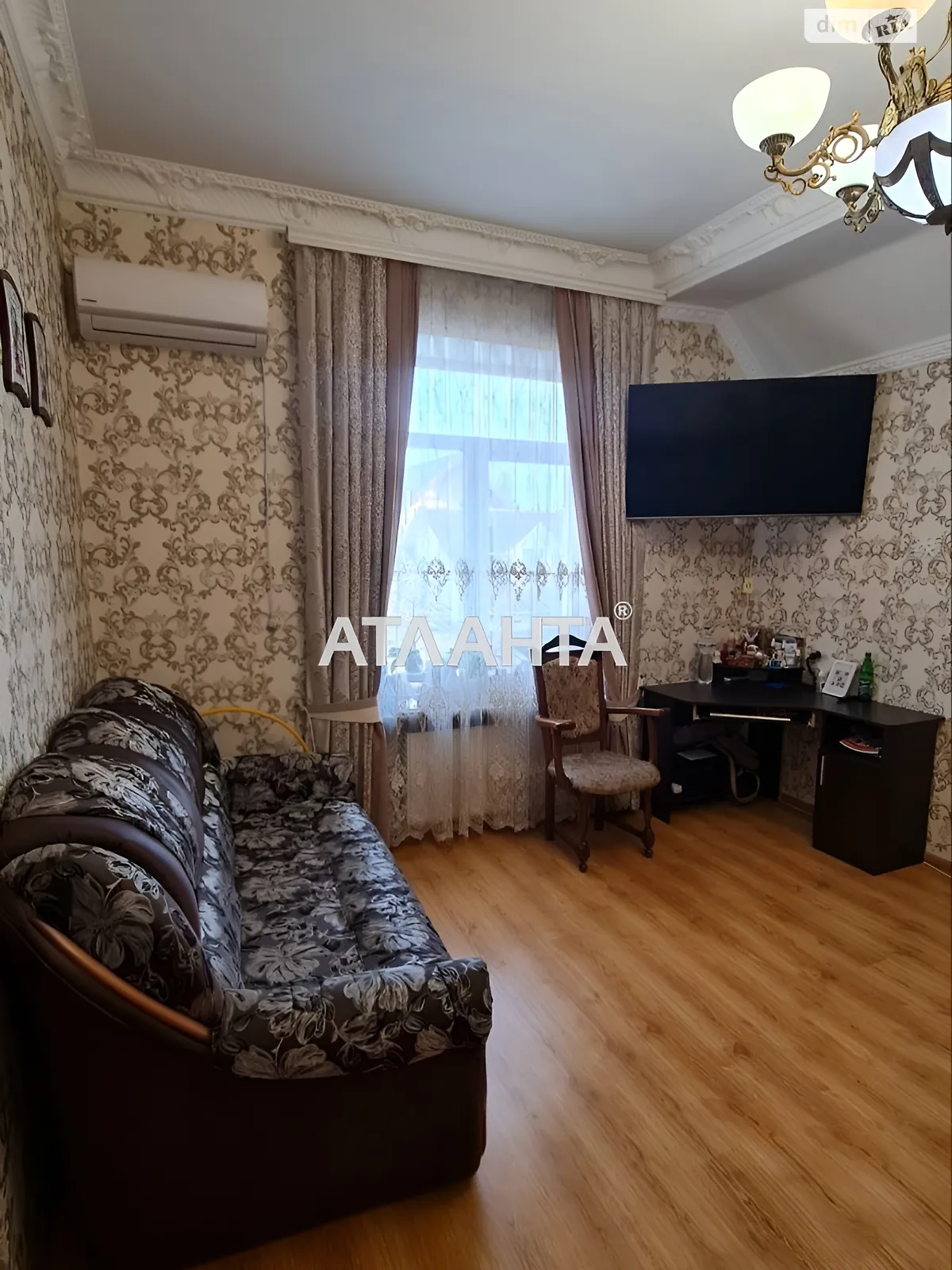 Продається 2-кімнатна квартира 54.7 кв. м у Чернівцях, вул. Дністрянська - фото 1