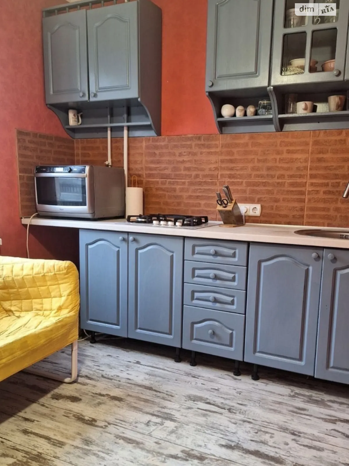 Продается 1-комнатная квартира 38 кв. м в Днепре, просп. Героев, 35 - фото 1