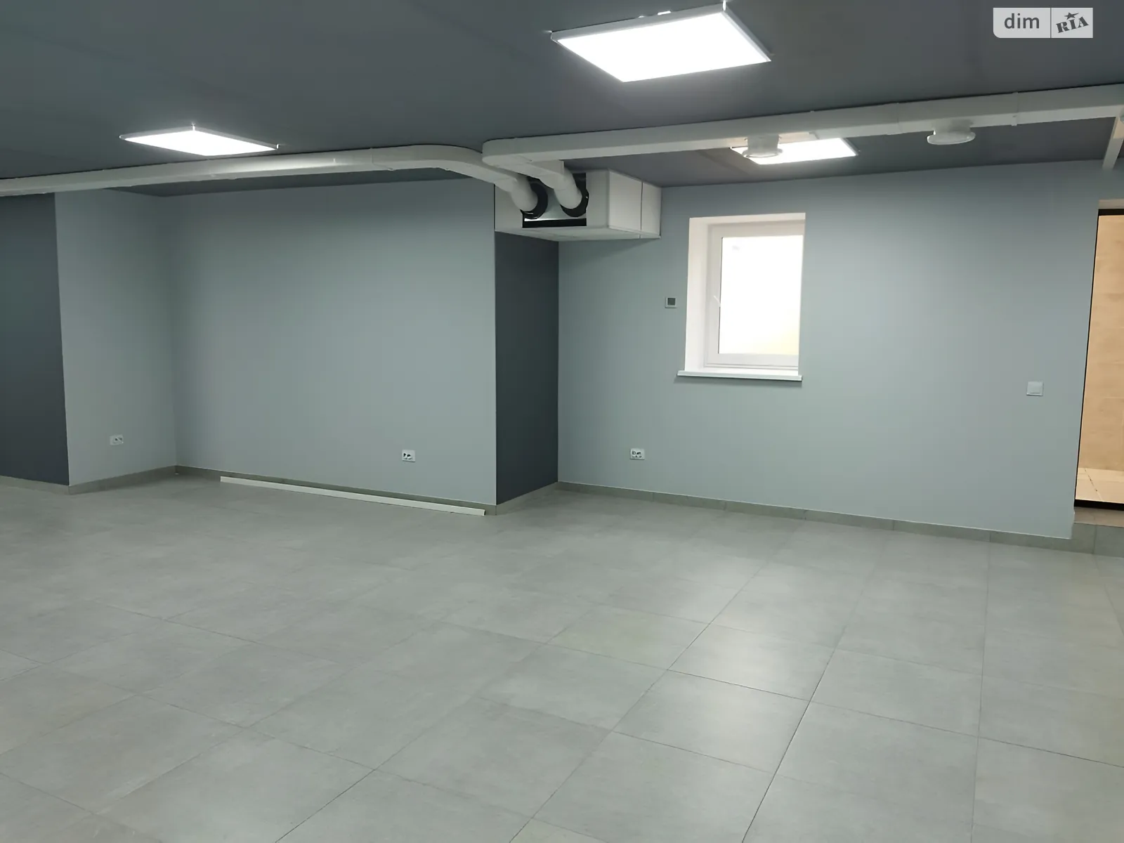 Здається в оренду приміщення вільного призначення 80 кв. м в 10-поверховій будівлі, цена: 500 $ - фото 1