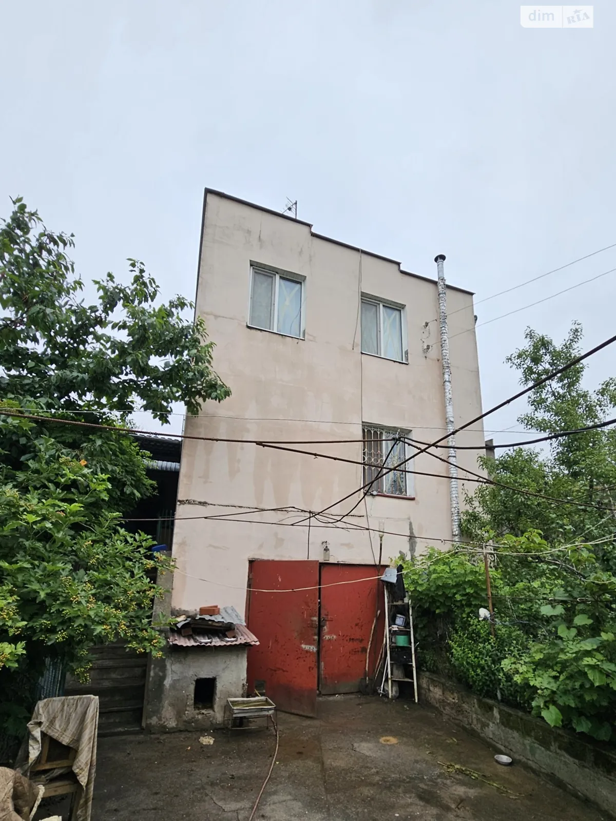 Продается дом на 2 этажа 98 кв. м с гаражом, цена: 28000 $ - фото 1