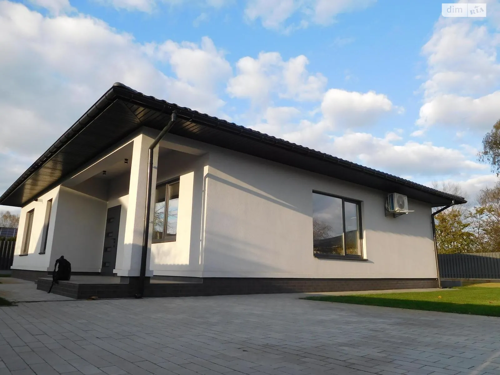 Продається одноповерховий будинок 144 кв. м з садом, цена: 240000 $ - фото 1