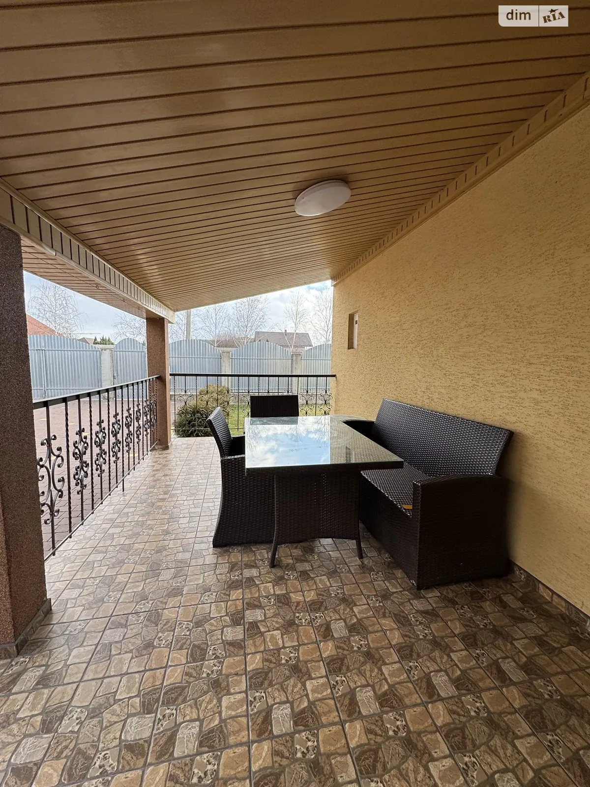 Продается дом на 2 этажа 250 кв. м с террасой, цена: 265000 $ - фото 1