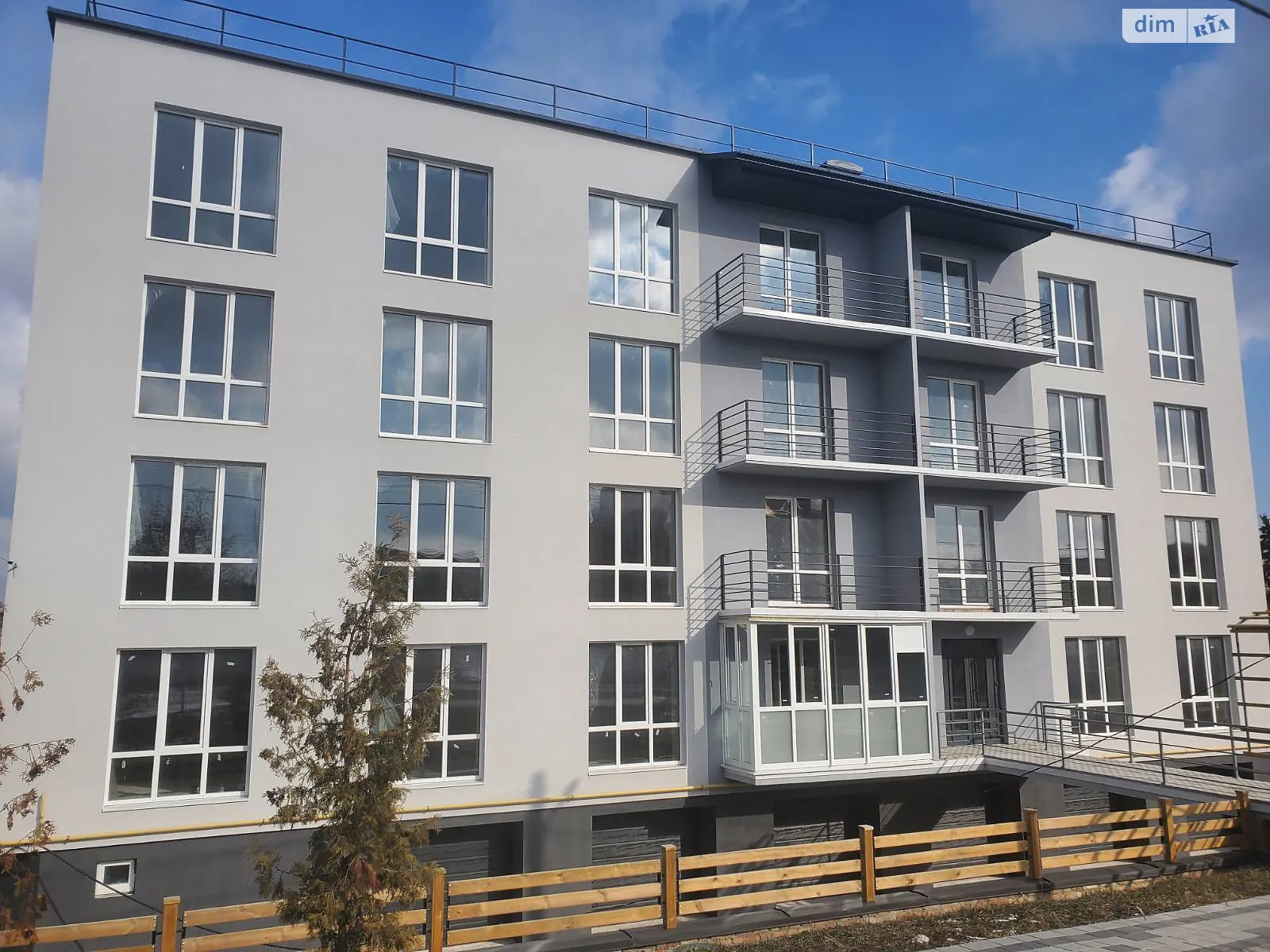 Продается 1-комнатная квартира 44.5 кв. м в Подгородном, ул. Пасечная - фото 1