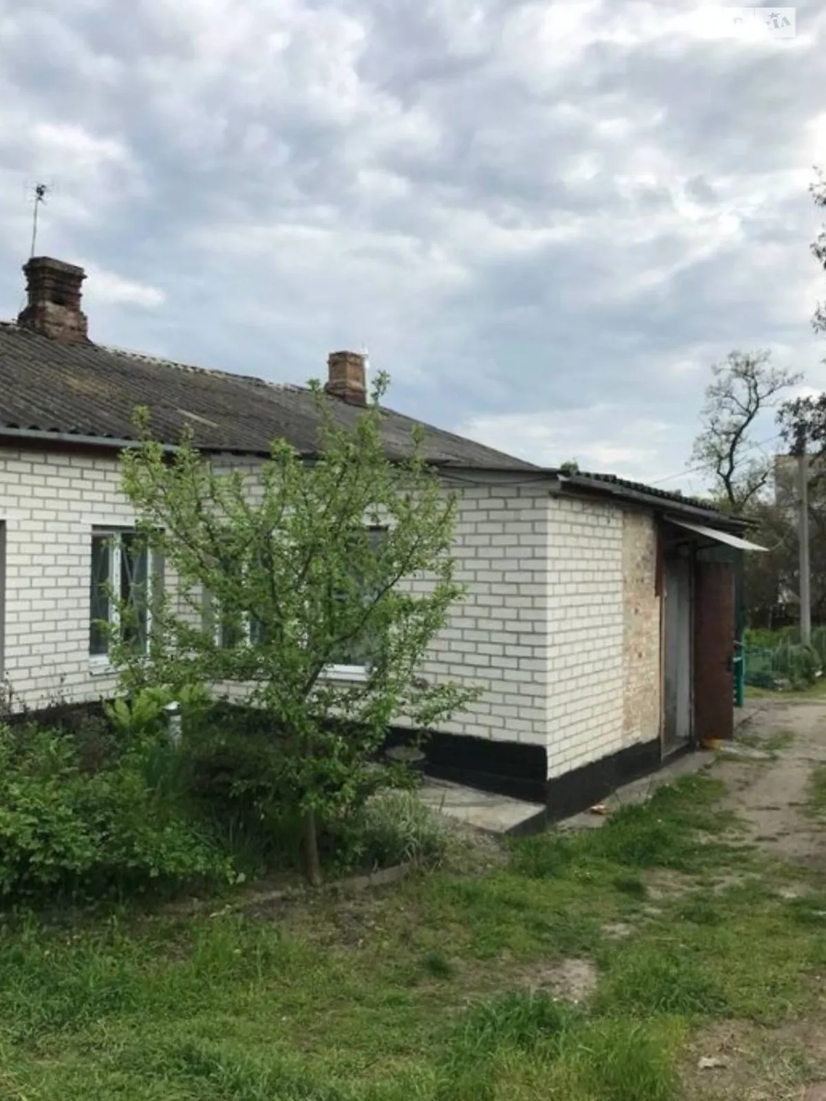 Продається частина будинку 60 кв. м з гаражем, цена: 27000 $ - фото 1