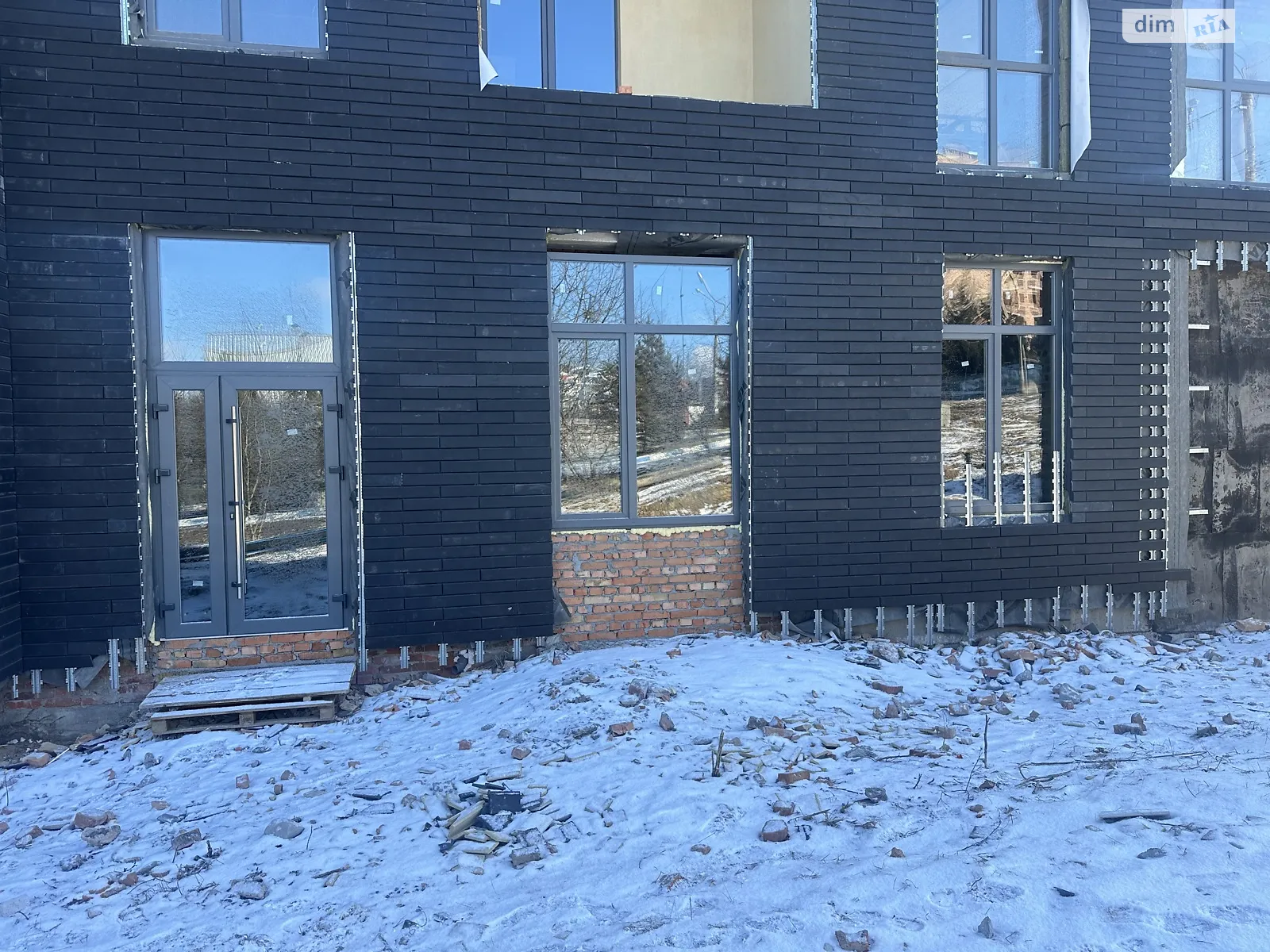 Продается помещения свободного назначения 160 кв. м в 9-этажном здании, цена: 125000 $ - фото 1