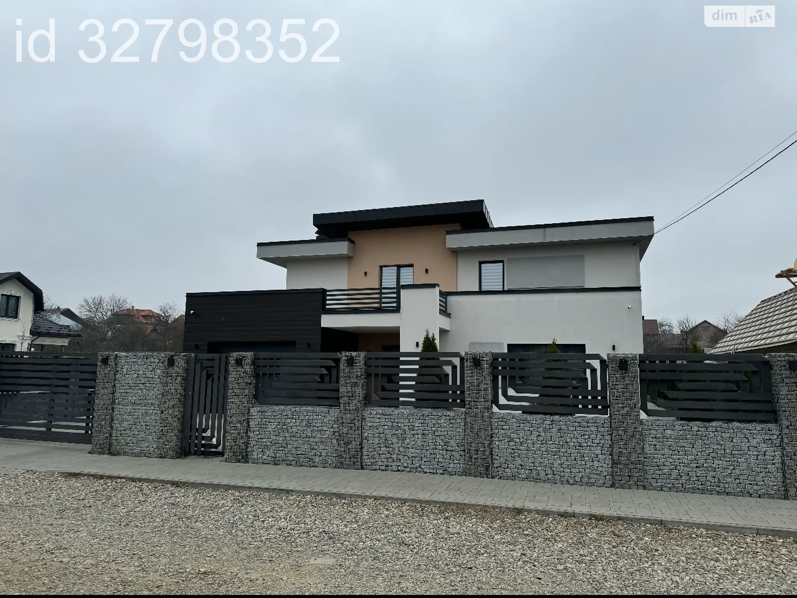 Продається будинок 2 поверховий 276 кв. м з гаражем, цена: 310000 $ - фото 1