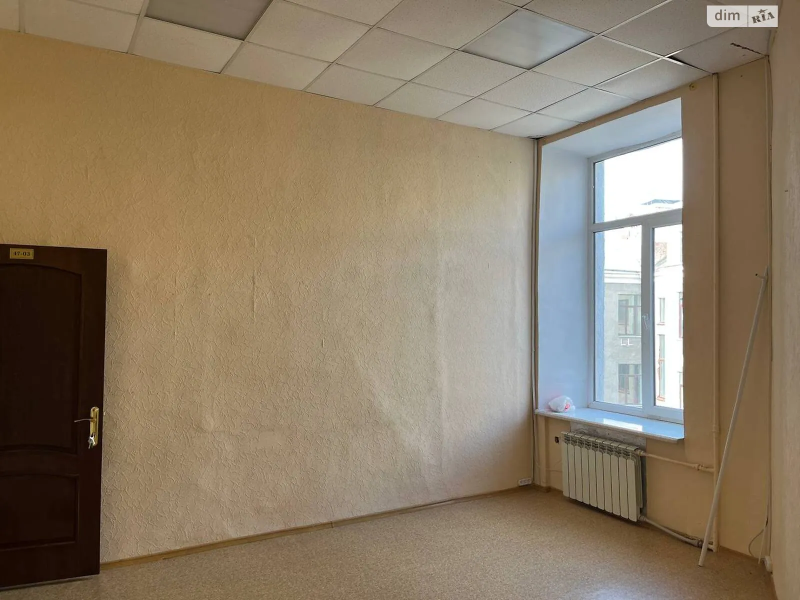 Здається в оренду офіс 17 кв. м в бізнес-центрі, цена: 3300 грн - фото 1
