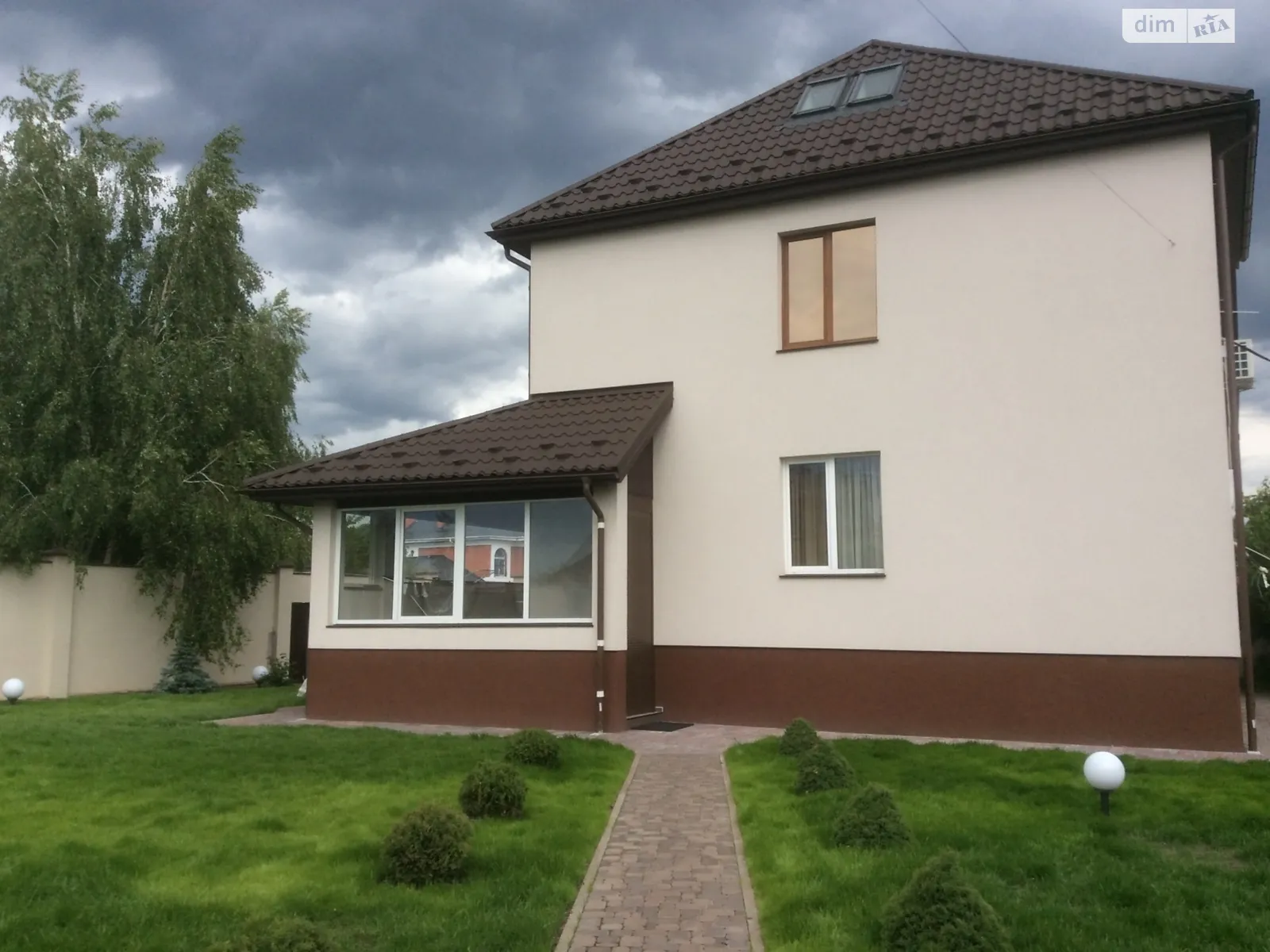 Продається будинок 2 поверховий 292.3 кв. м с басейном, цена: 310000 $ - фото 1