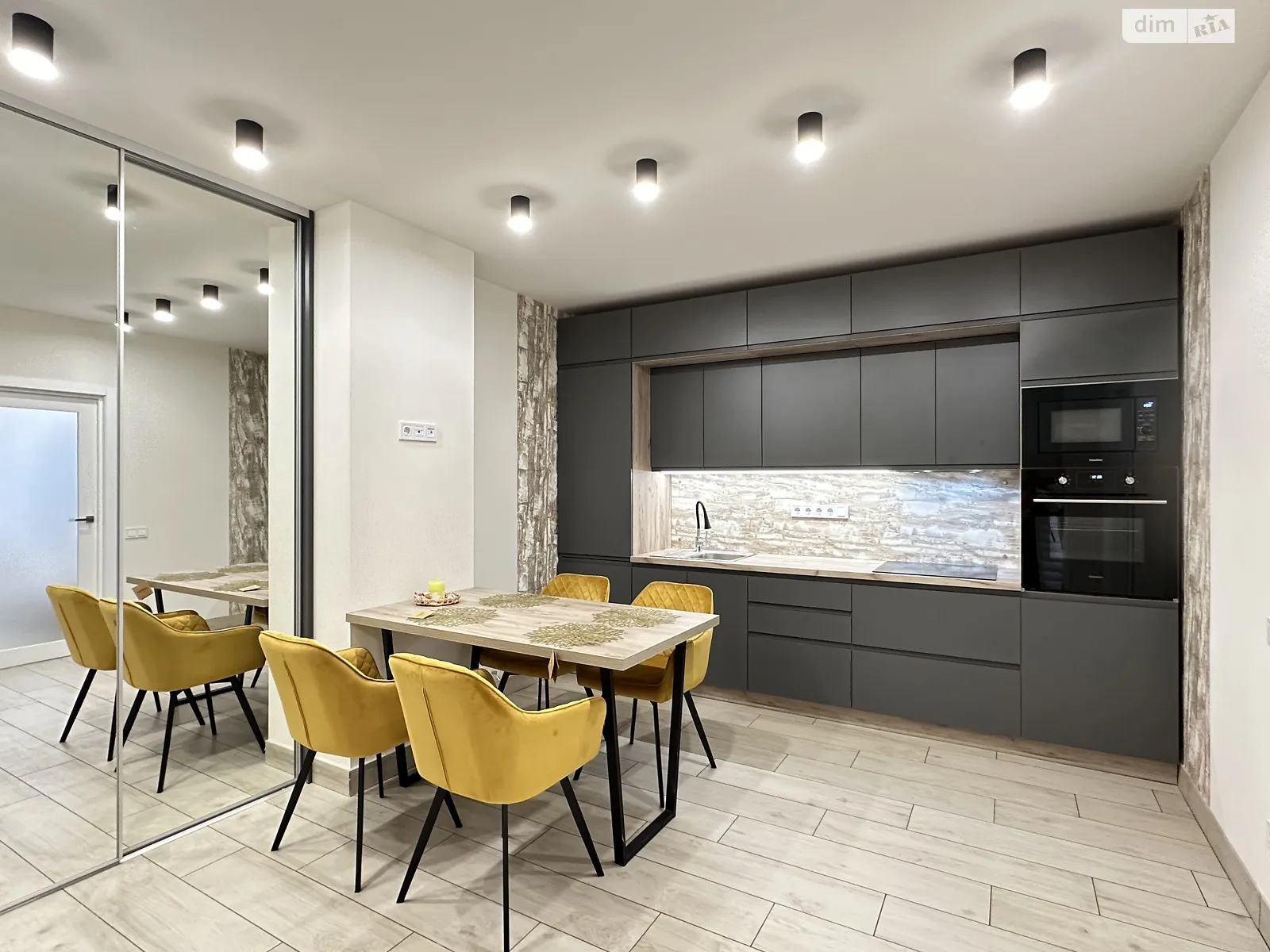 Продается 2-комнатная квартира 50 кв. м в Киеве, Столичное шоссе, 1А - фото 1