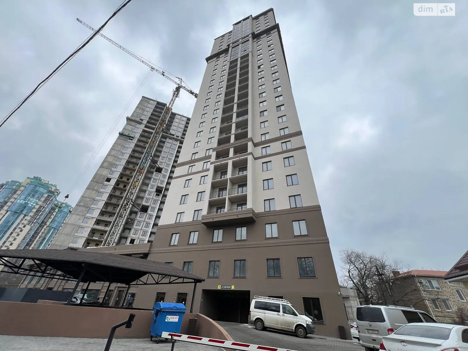 Продается 2-комнатная квартира 71 кв. м в Одессе, ул. Дача Ковалевского, 5 - фото 1