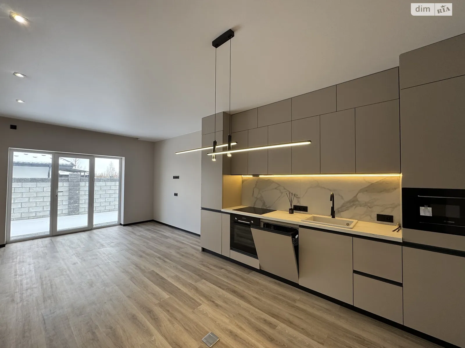 Продается одноэтажный дом 98 кв. м с садом, цена: 161000 $ - фото 1