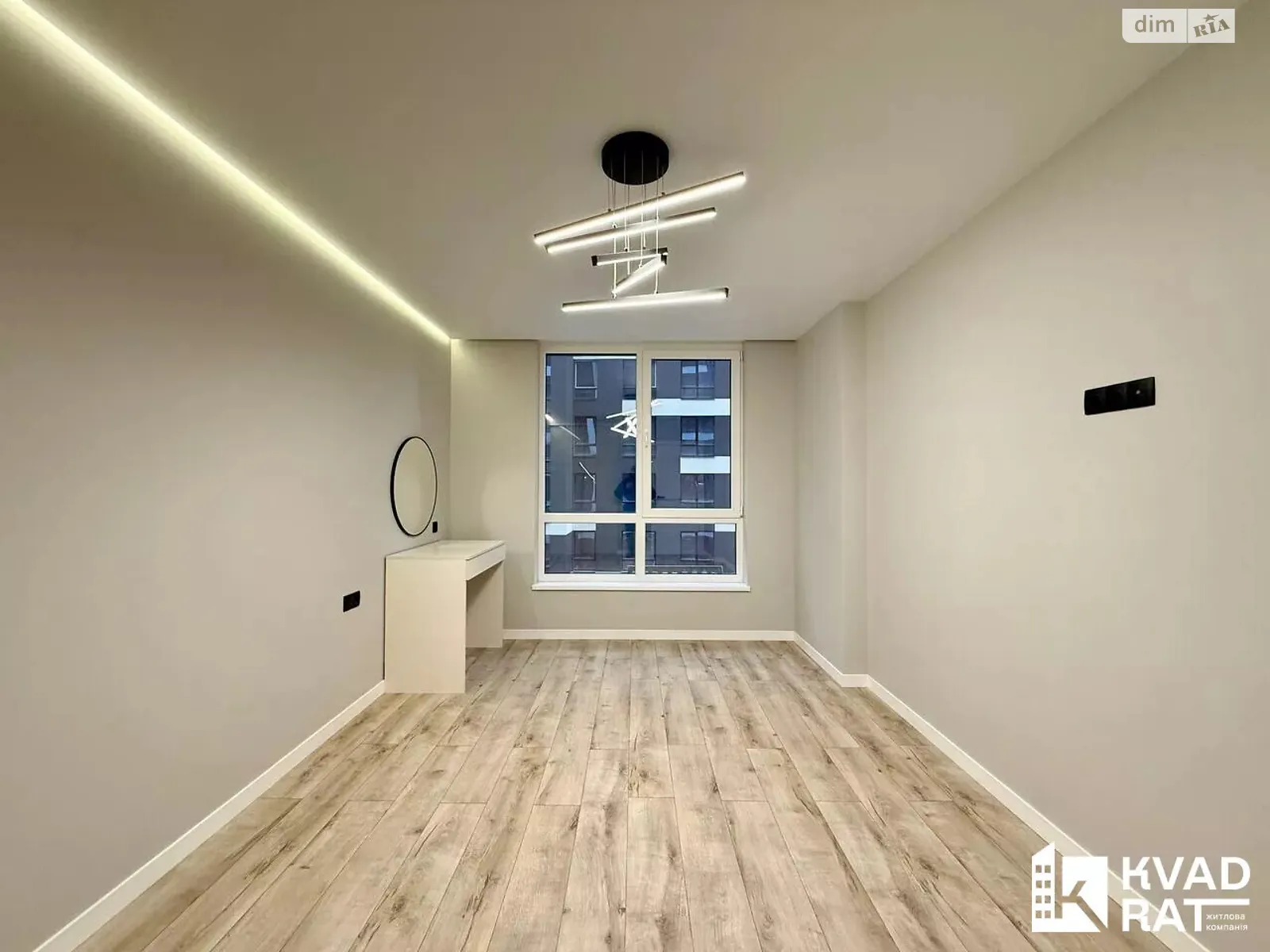 Продається 1-кімнатна квартира 40 кв. м у Івано-Франківську, вул. Хіміків, 20 - фото 1