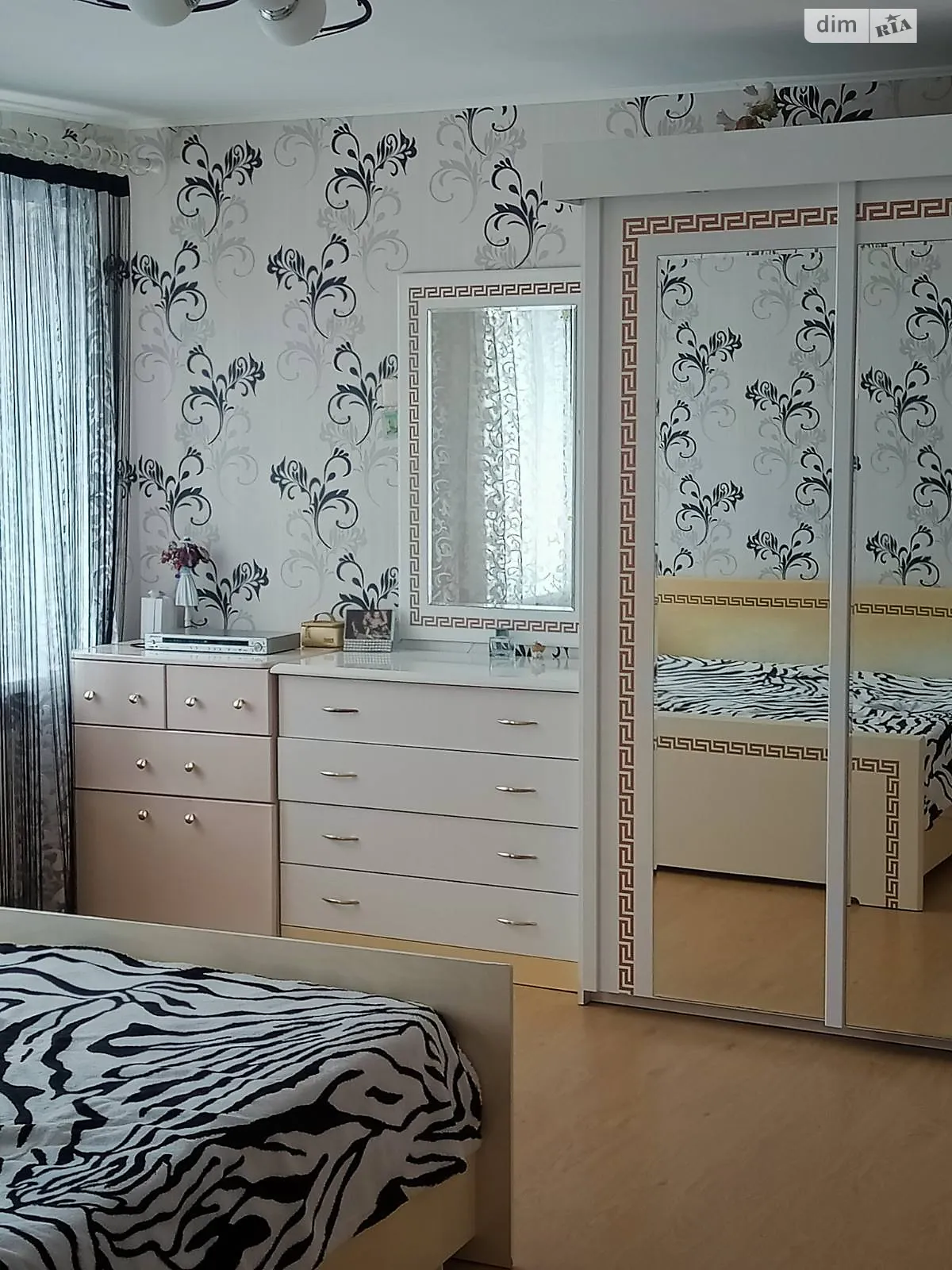 Продается 3-комнатная квартира 80.7 кв. м в Зарванцах, ул. Заречная - фото 1