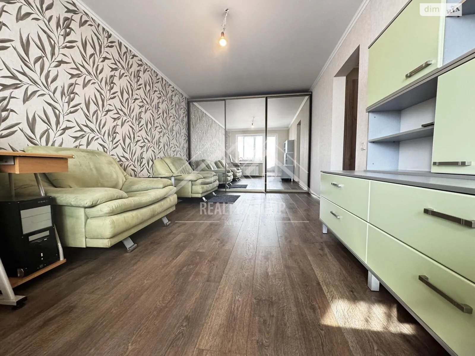 Продается 2-комнатная квартира 46 кв. м в Кривом Роге, цена: 33000 $ - фото 1