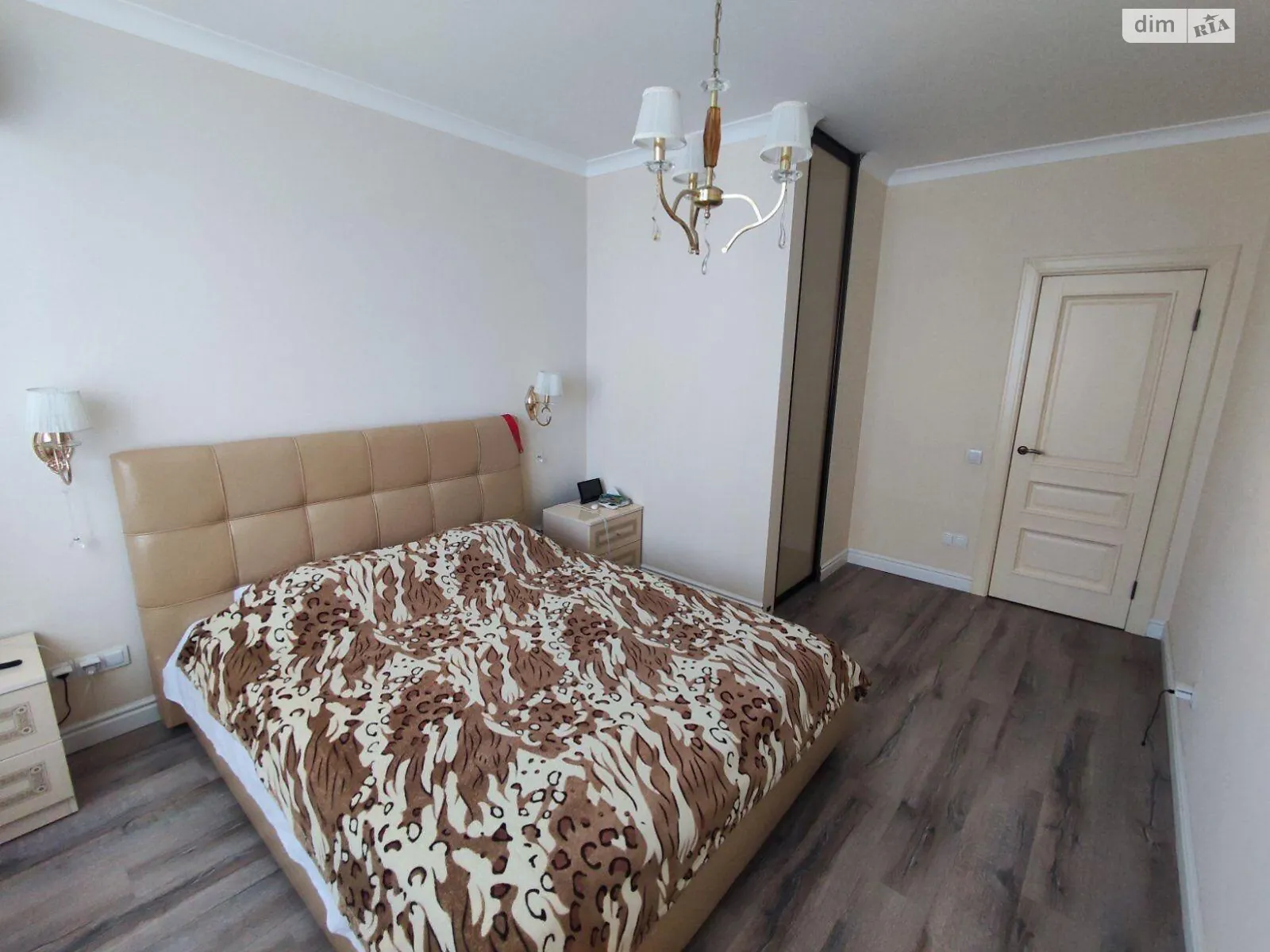 Продается 2-комнатная квартира 90.7 кв. м в Киеве, ул. Анны Ахматовой, 30 - фото 1