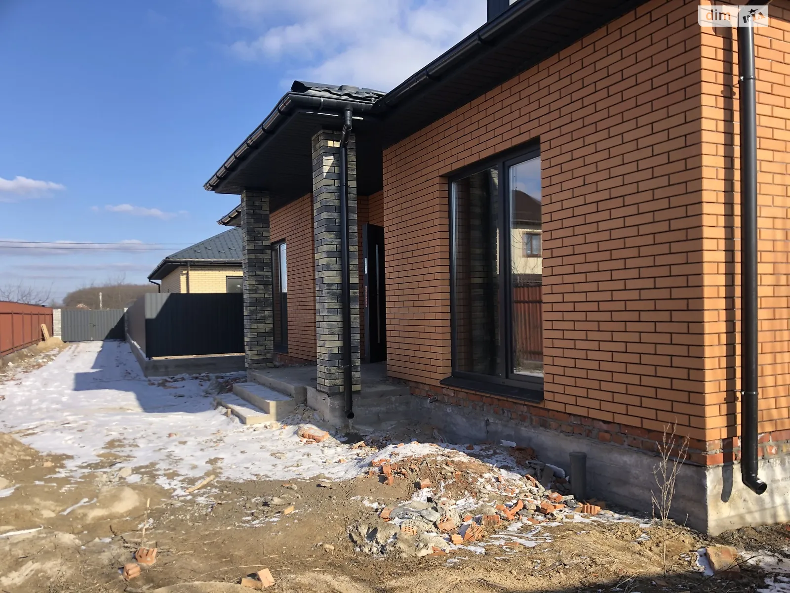 Продается одноэтажный дом 100 кв. м с садом, цена: 76999 $ - фото 1