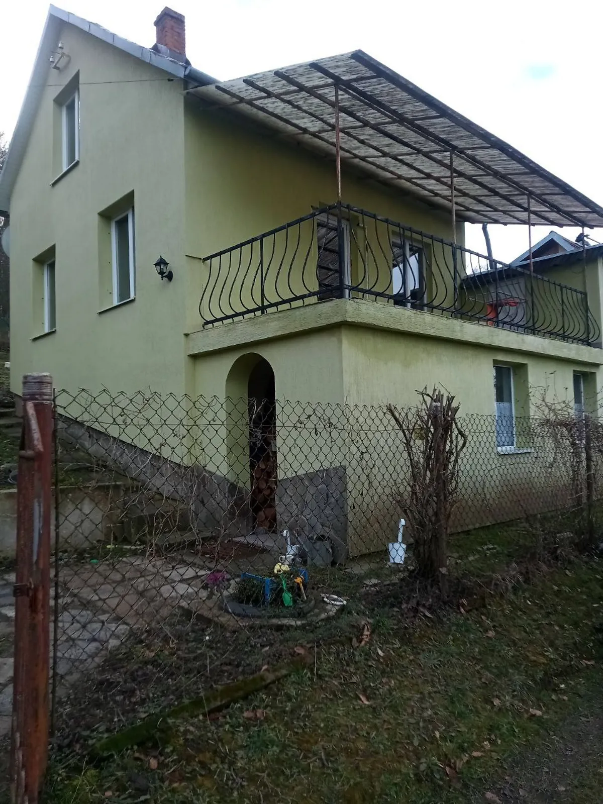 Продается дом на 3 этажа 97 кв. м с беседкой, цена: 55000 $ - фото 1