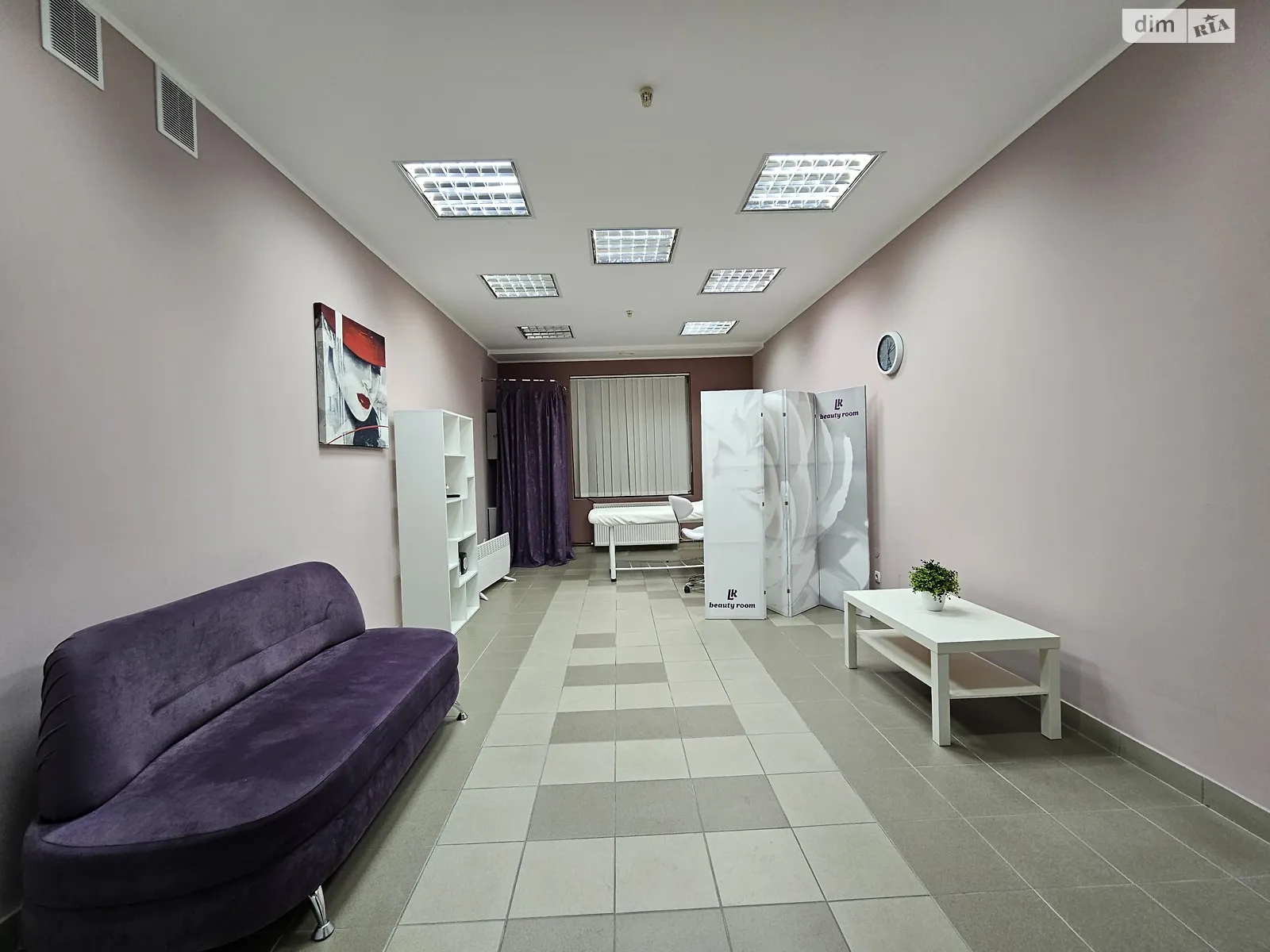 Продается объект сферы услуг 27 кв. м в 3-этажном здании, цена: 26500 $ - фото 1