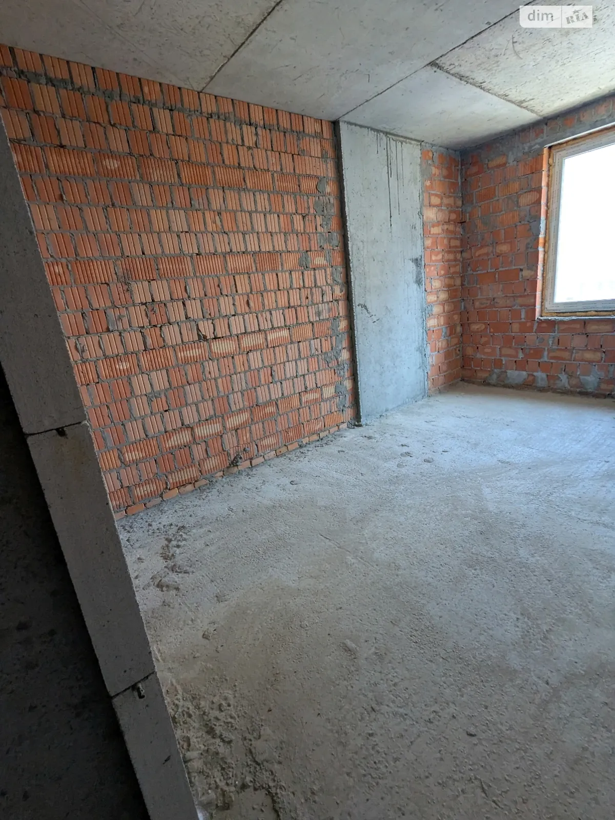 Продается 1-комнатная квартира 40 кв. м в Ирпене, ул. Университетская(Карла Маркса), 1М - фото 1