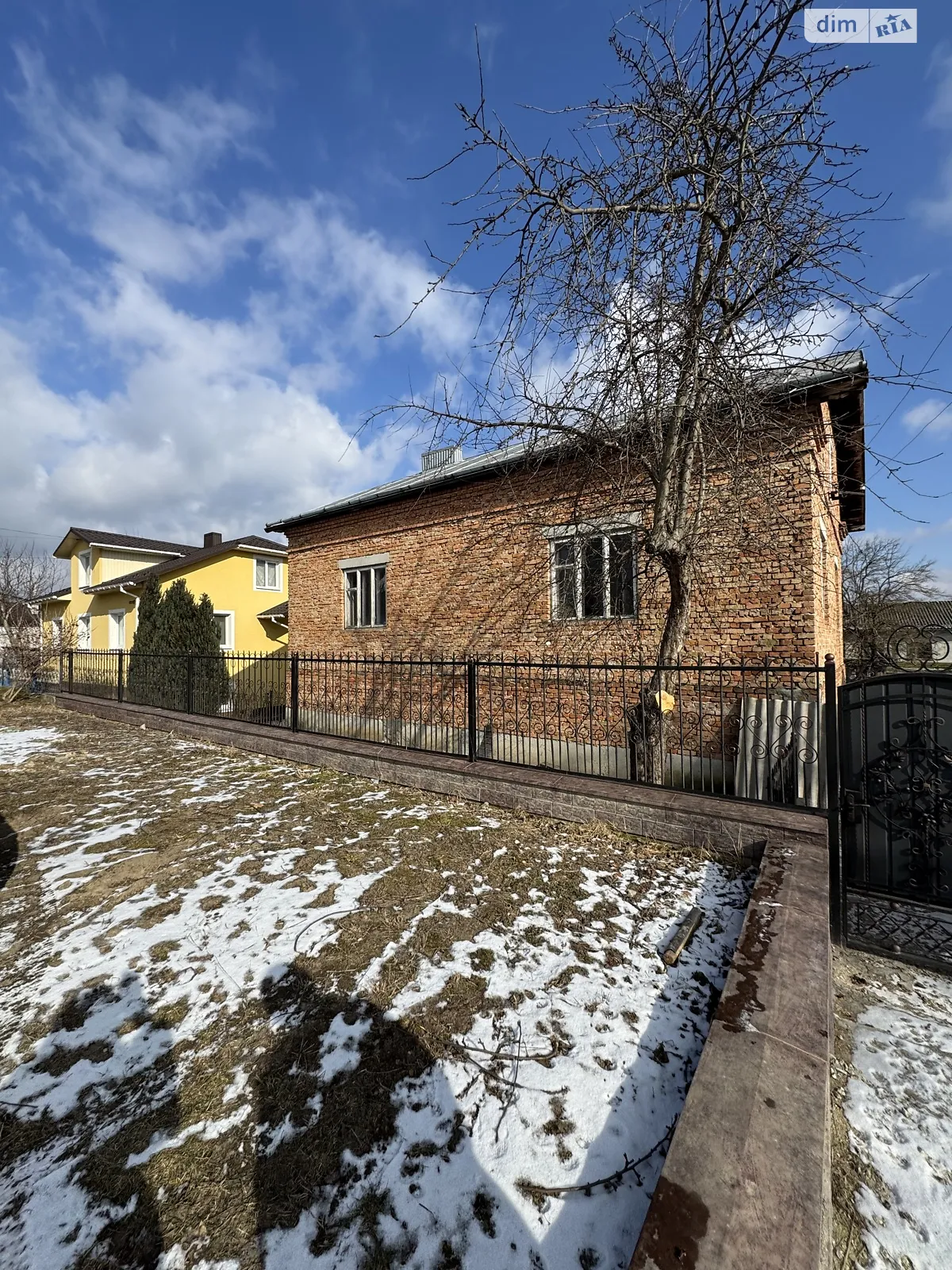 Продается дом на 2 этажа 300 кв. м с террасой, цена: 92000 $ - фото 1