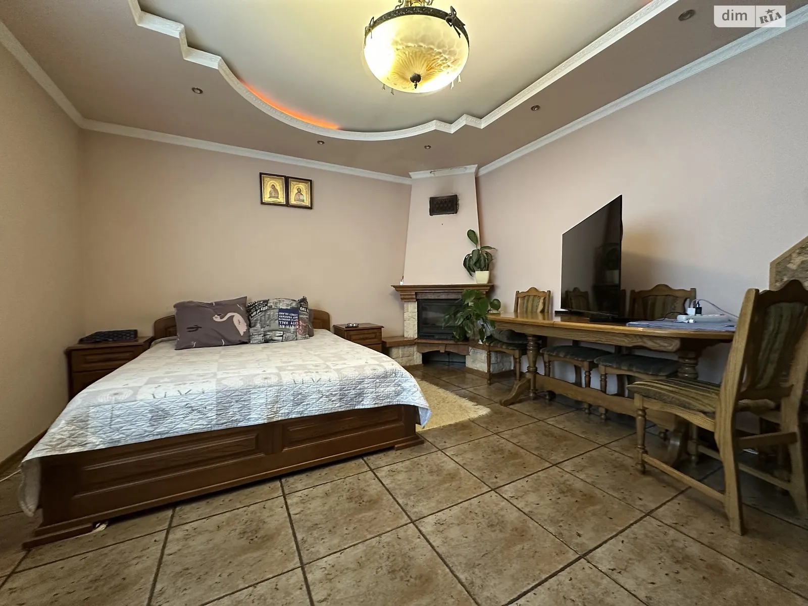 Продается дом на 2 этажа 245 кв. м с гаражом, цена: 69500 $ - фото 1