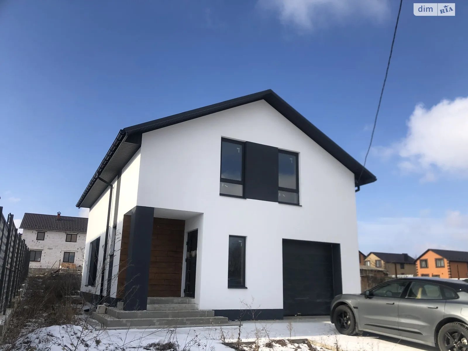 Продается дом на 2 этажа 150 кв. м с садом, цена: 88000 $ - фото 1