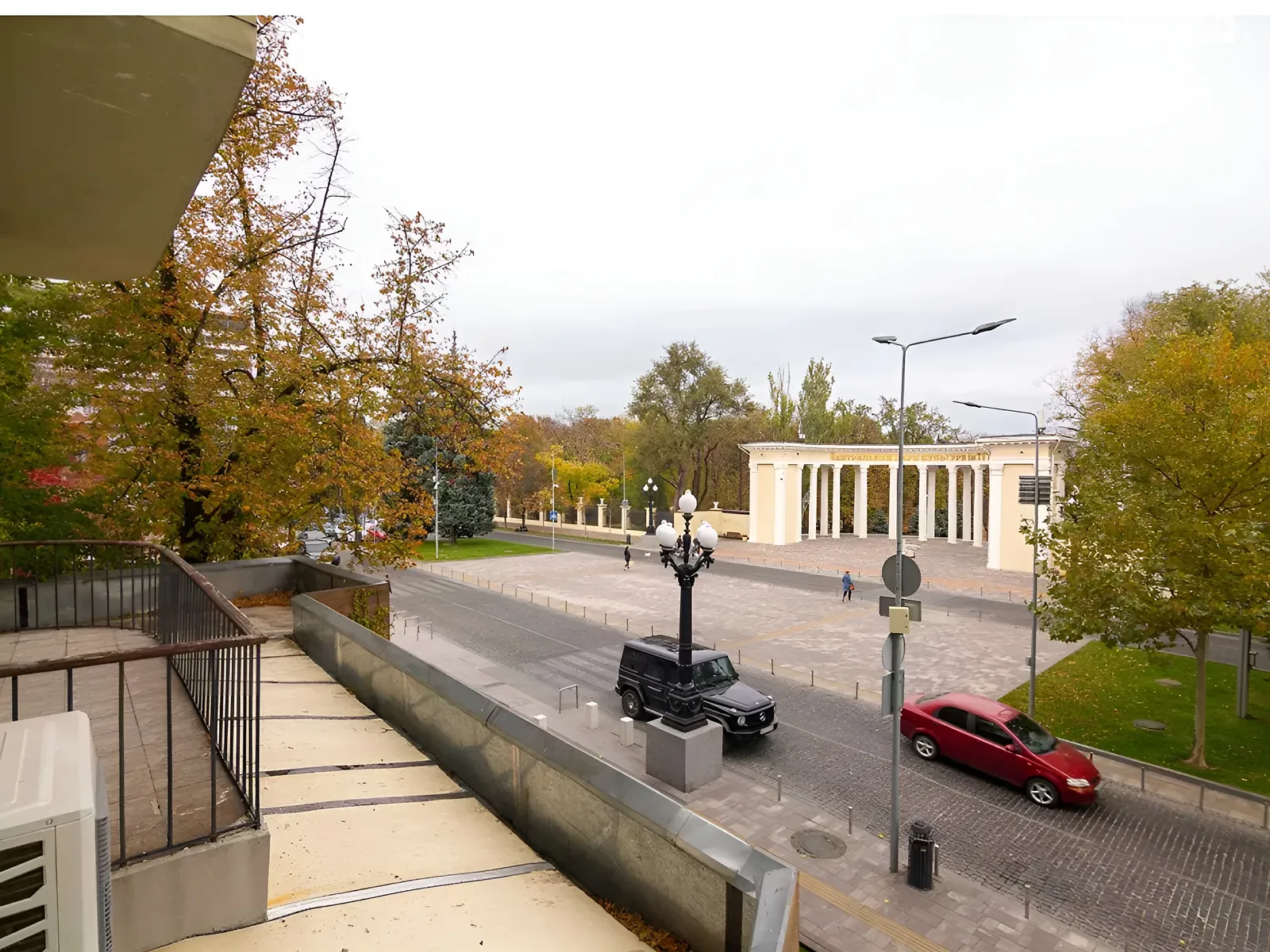 Сдается в аренду 5-комнатная квартира 310 кв. м в Днепре, пл. Шевченко Тараса, 6 - фото 1