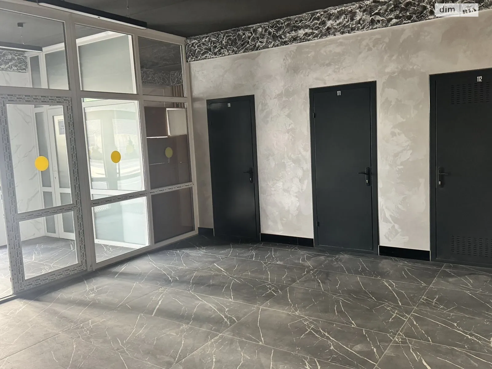 Продается 2-комнатная квартира 67.3 кв. м в Хмельницком, ул. Озерная - фото 1