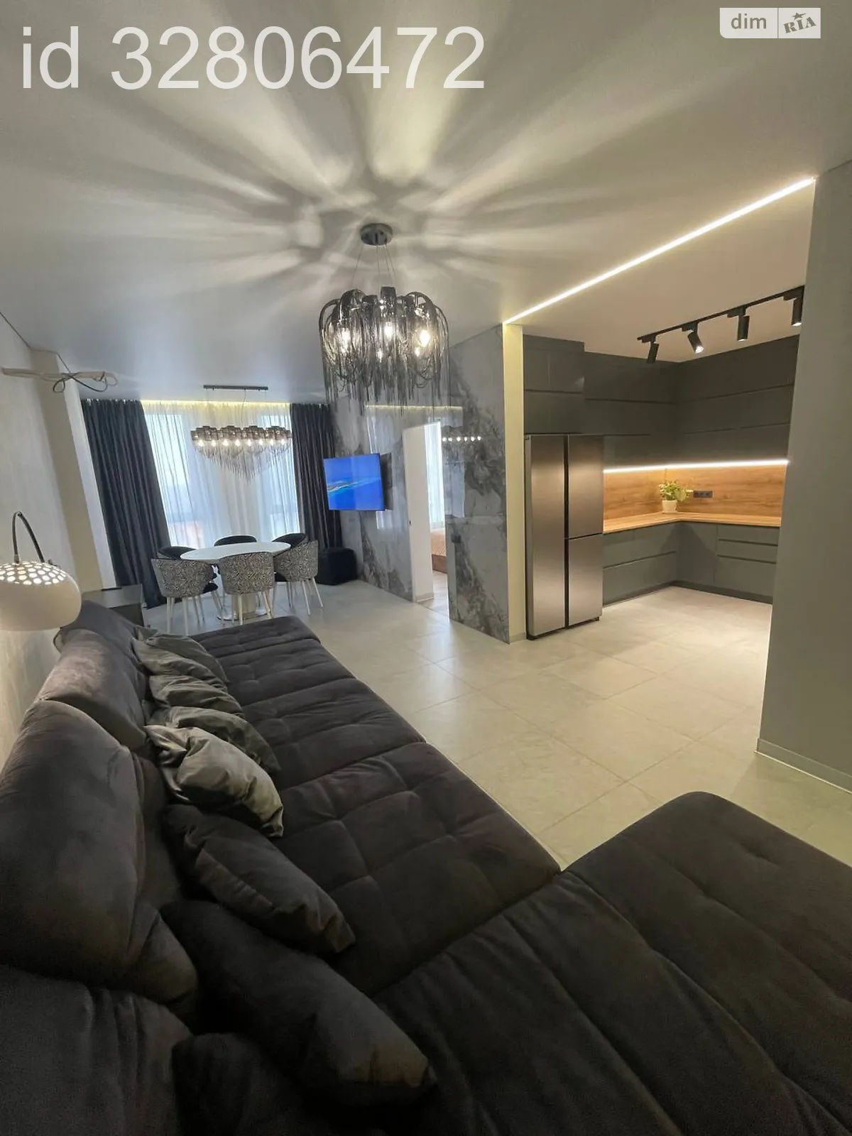 Продается 4-комнатная квартира 91.4 кв. м в Киеве, ул. Центральная, 21А - фото 1