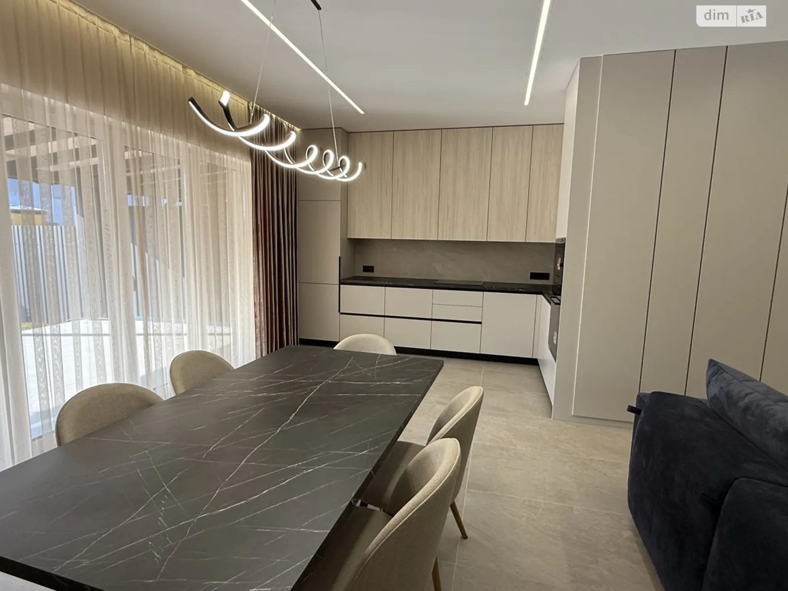 Сторожница ЖК Малиновый, цена: 180000 $ - фото 1
