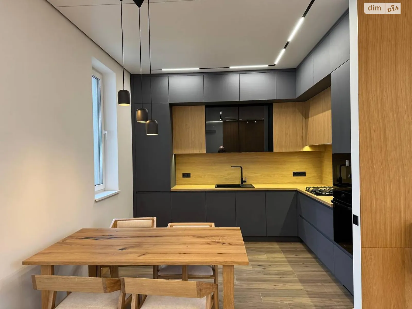 Продається будинок 2 поверховий 150 кв. м з каміном, цена: 280000 $ - фото 1